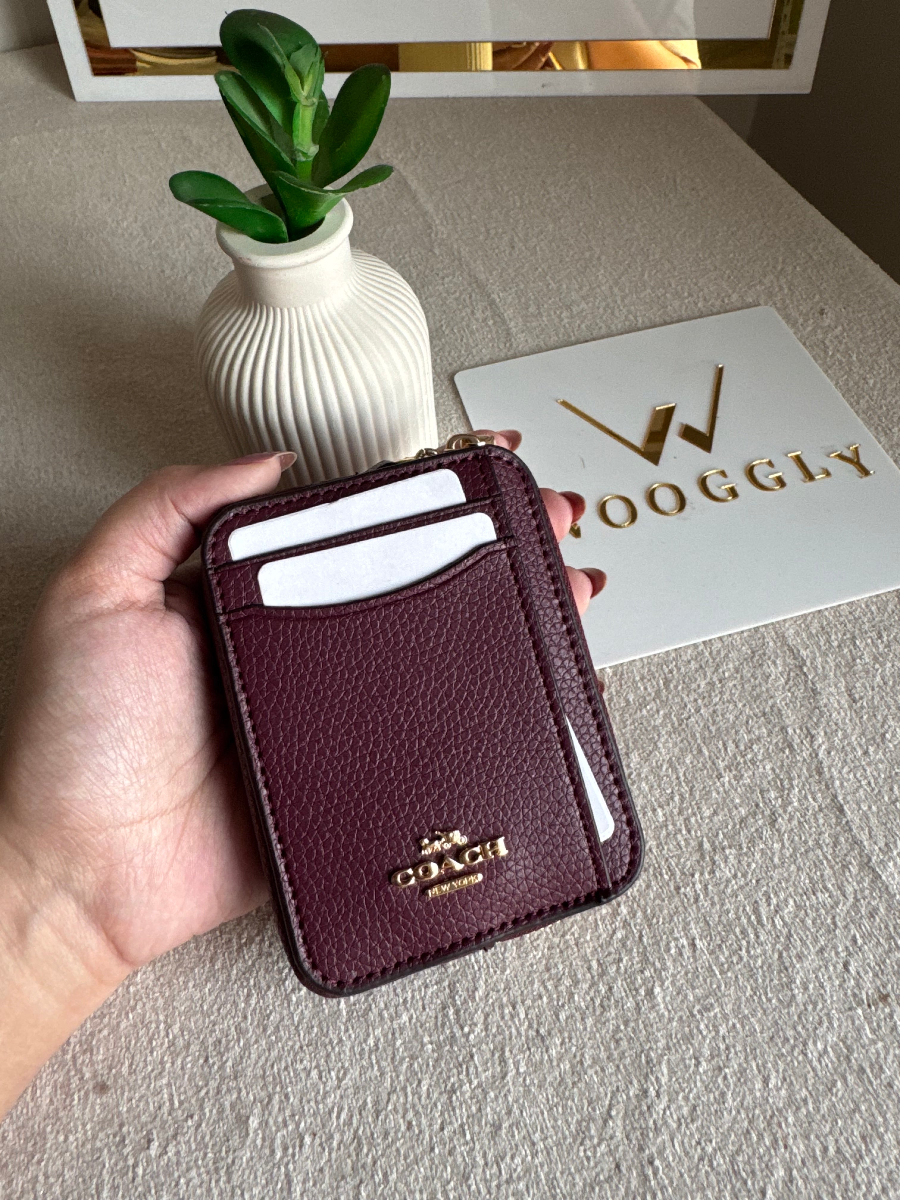 Coach Zip Card Case - Burgandy