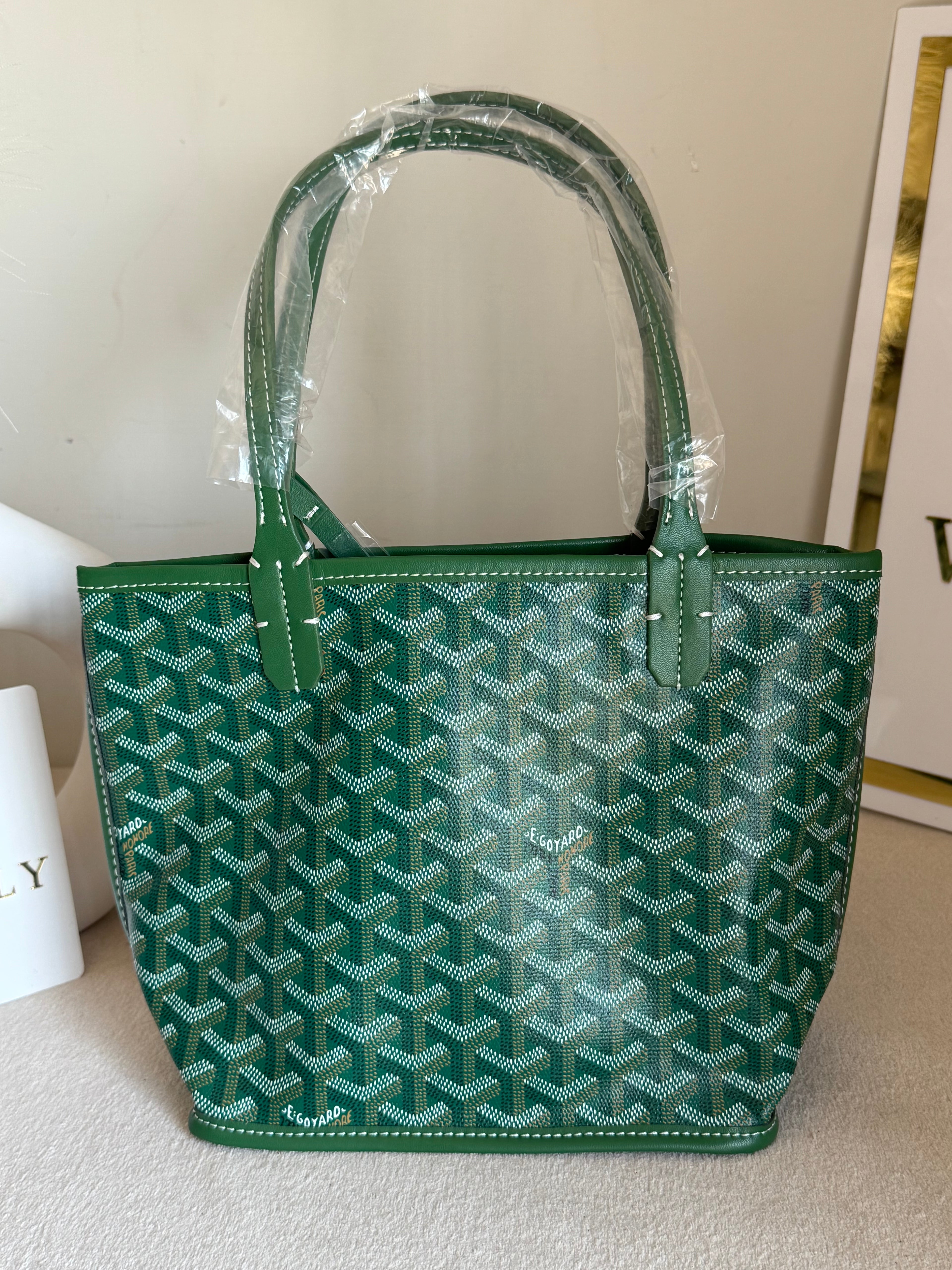 Go Yard Tote Bag - Small Green with Magnetic Box