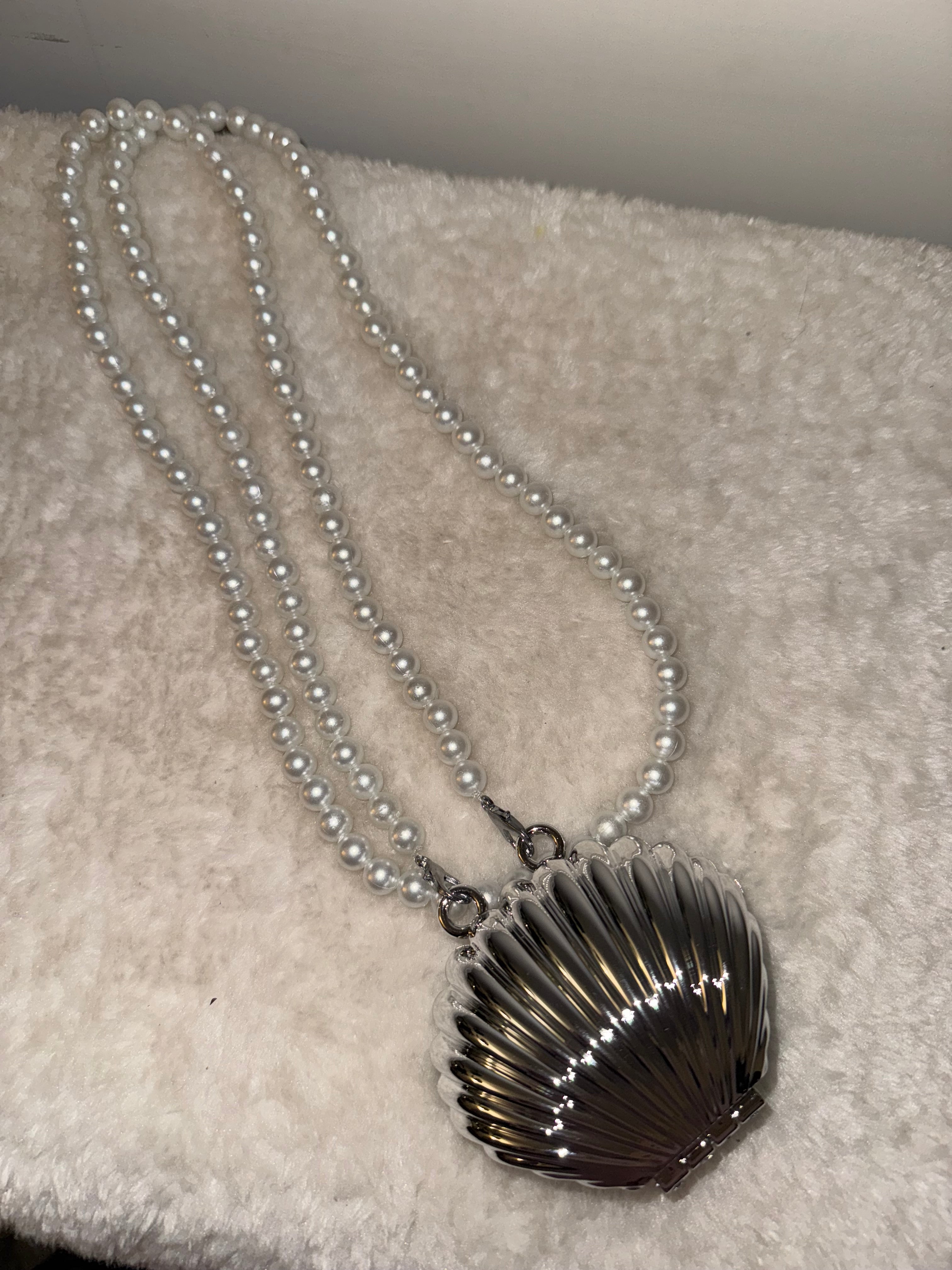 Shell Acrylic Clutch with Pearl Chain - Silver