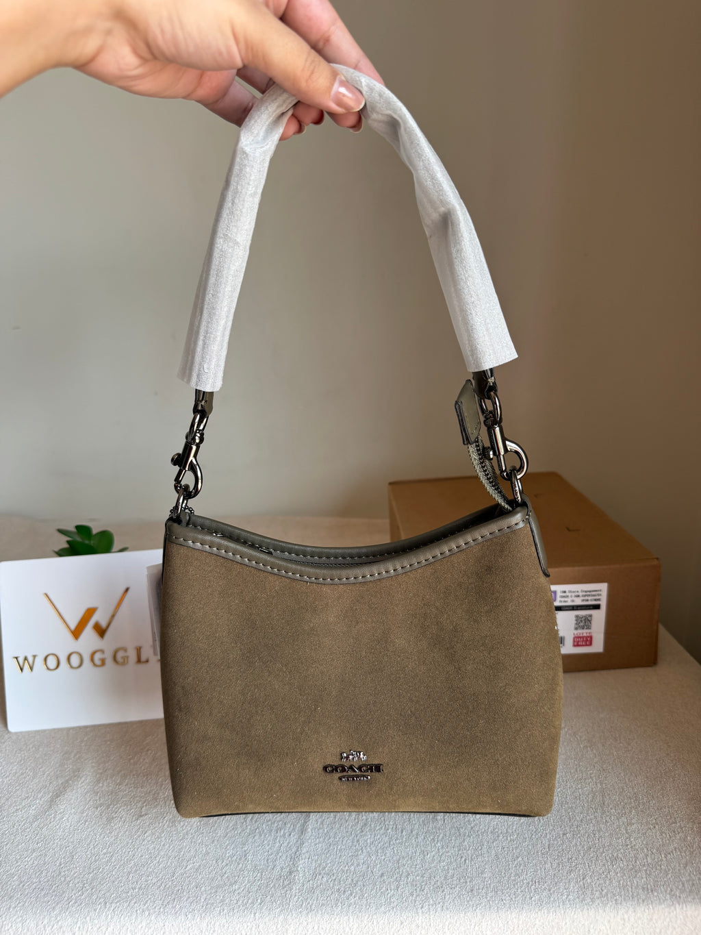COACH PREMIUM Suede Shoulder Bag OLIVE - BOX PACKING