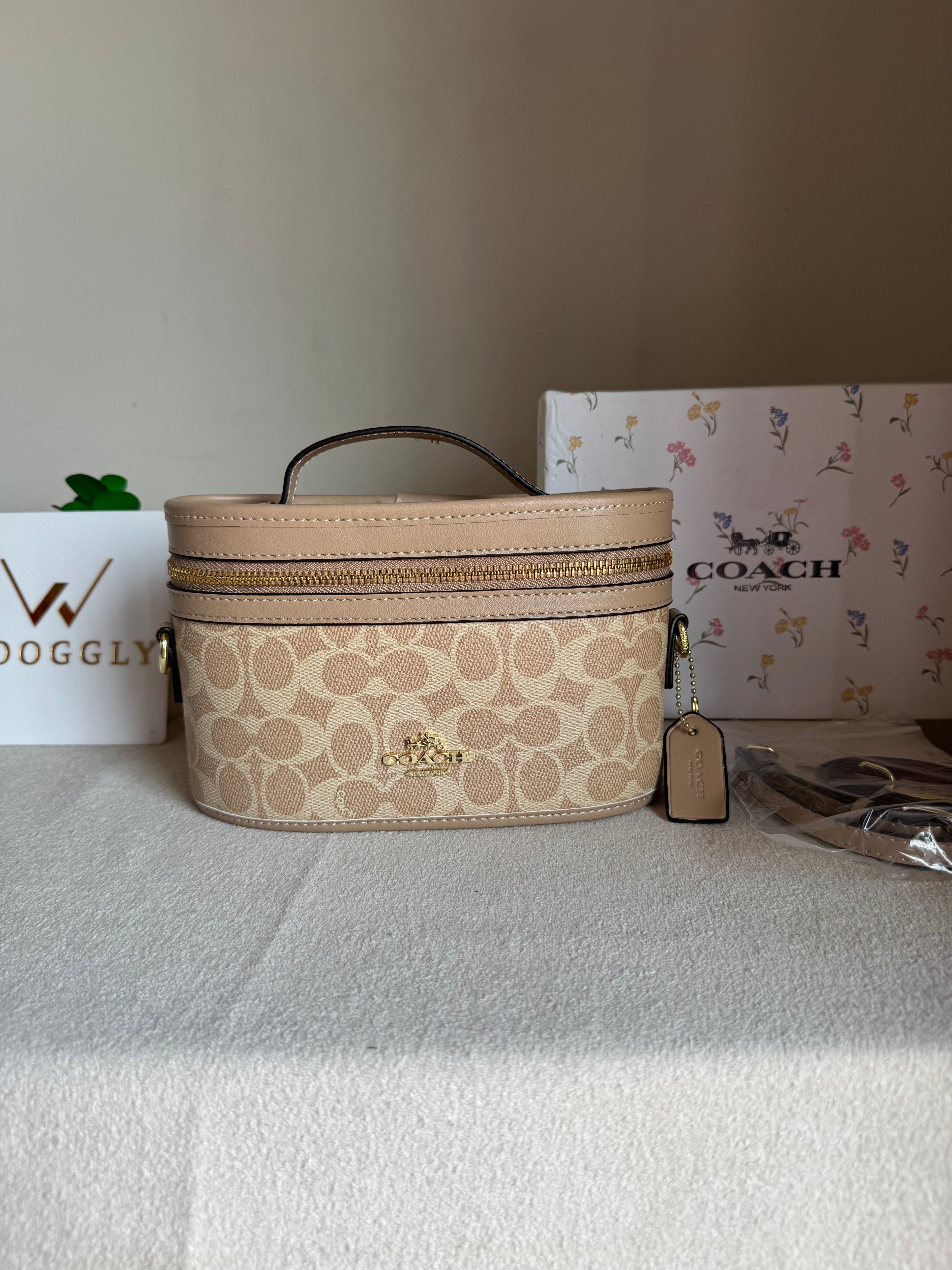 COACH Premium Bucket Bag (Signature Beige) with Long Strap - BOX PACKING