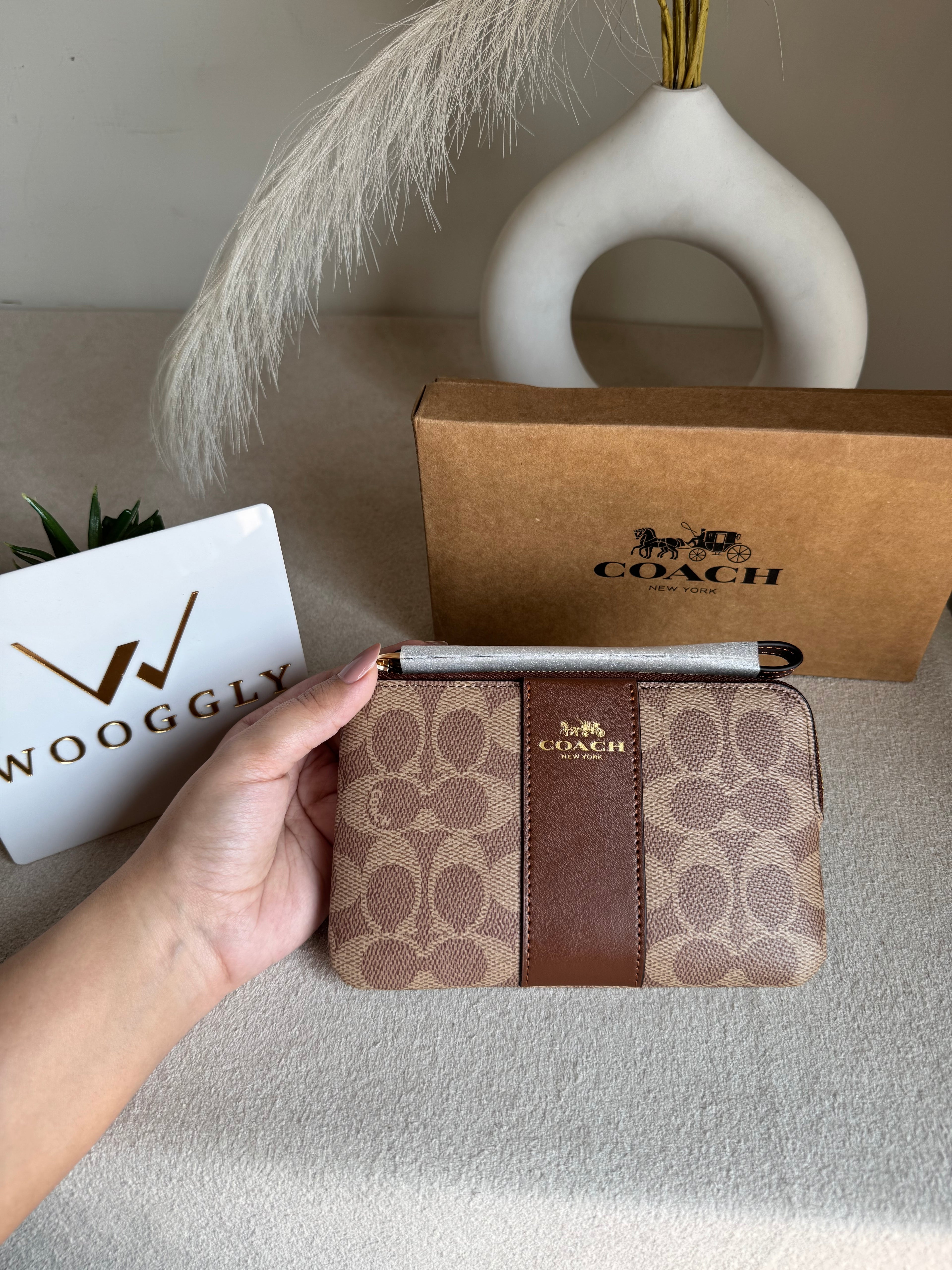 High Quality Wristlet - Canvas Brown