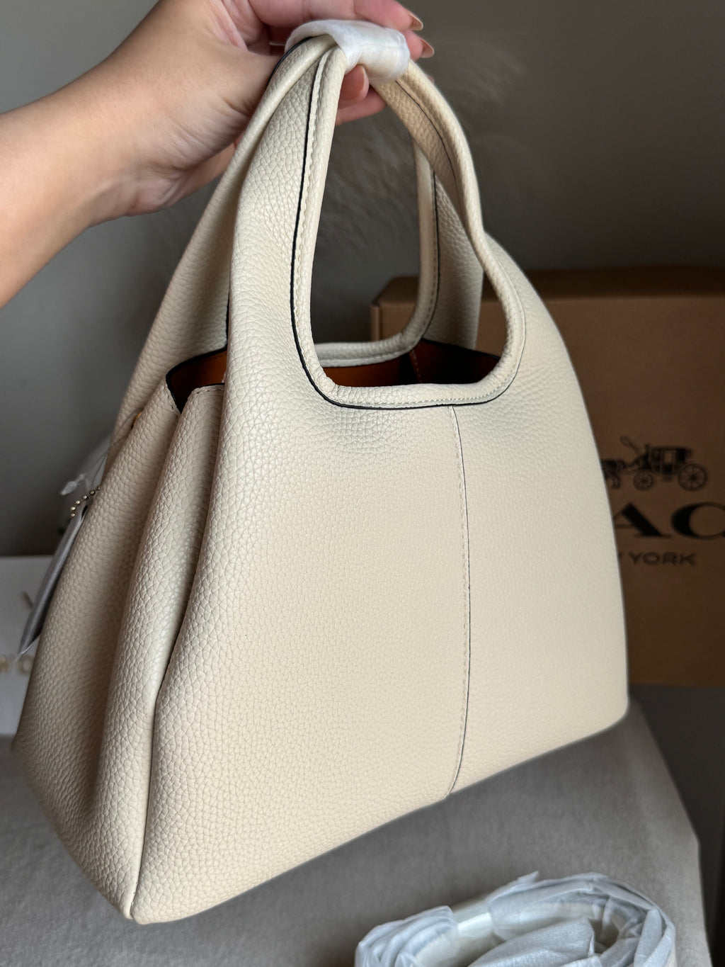 EXTREMELY PREMIUM LANA 23 CREAM - BOX PACKING
