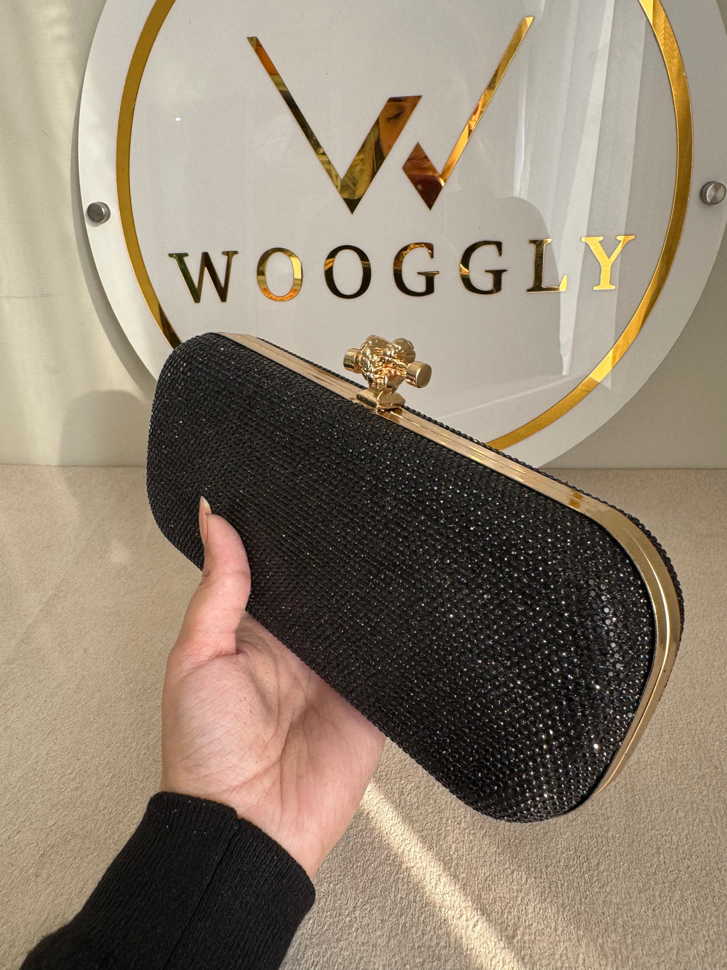Bottega Shimmer Clutch - Black with Chain