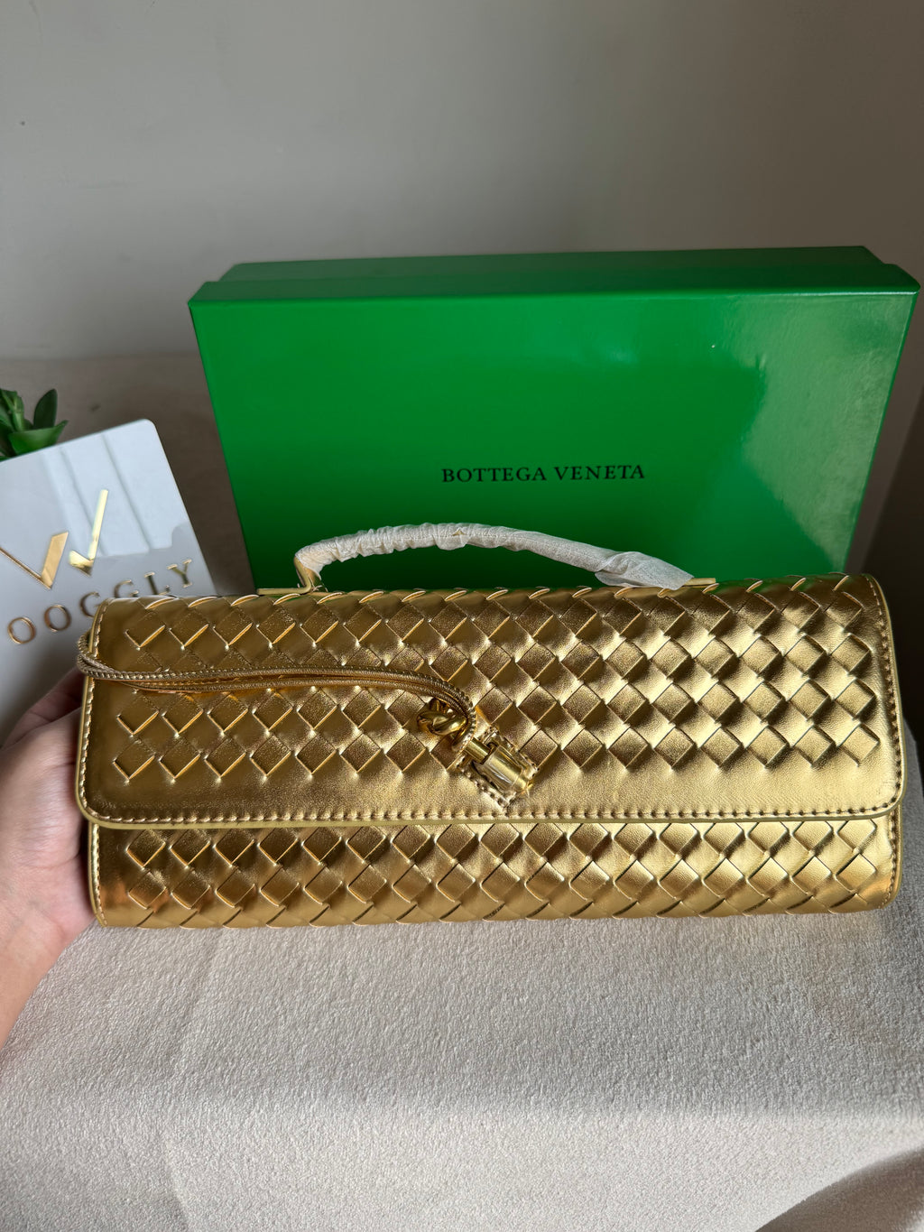 Premium Bottega Veneta Viral Bag with BOX Packing - Champagne