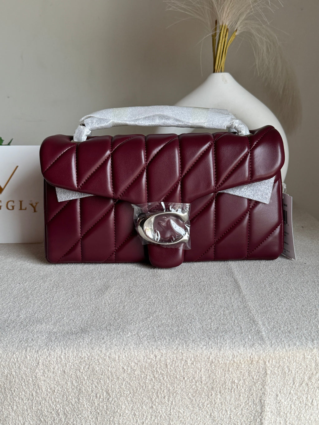 Quilted Tabby 26 EXTREMELY PREMIUM (Burgandy) - BOX PACKING