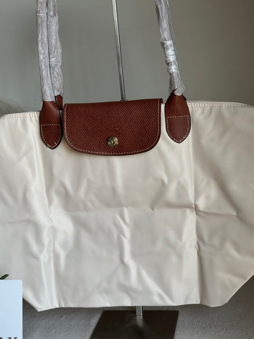 Longchamp Tote LARGE - Paper White (WITH BRAND LOGO)