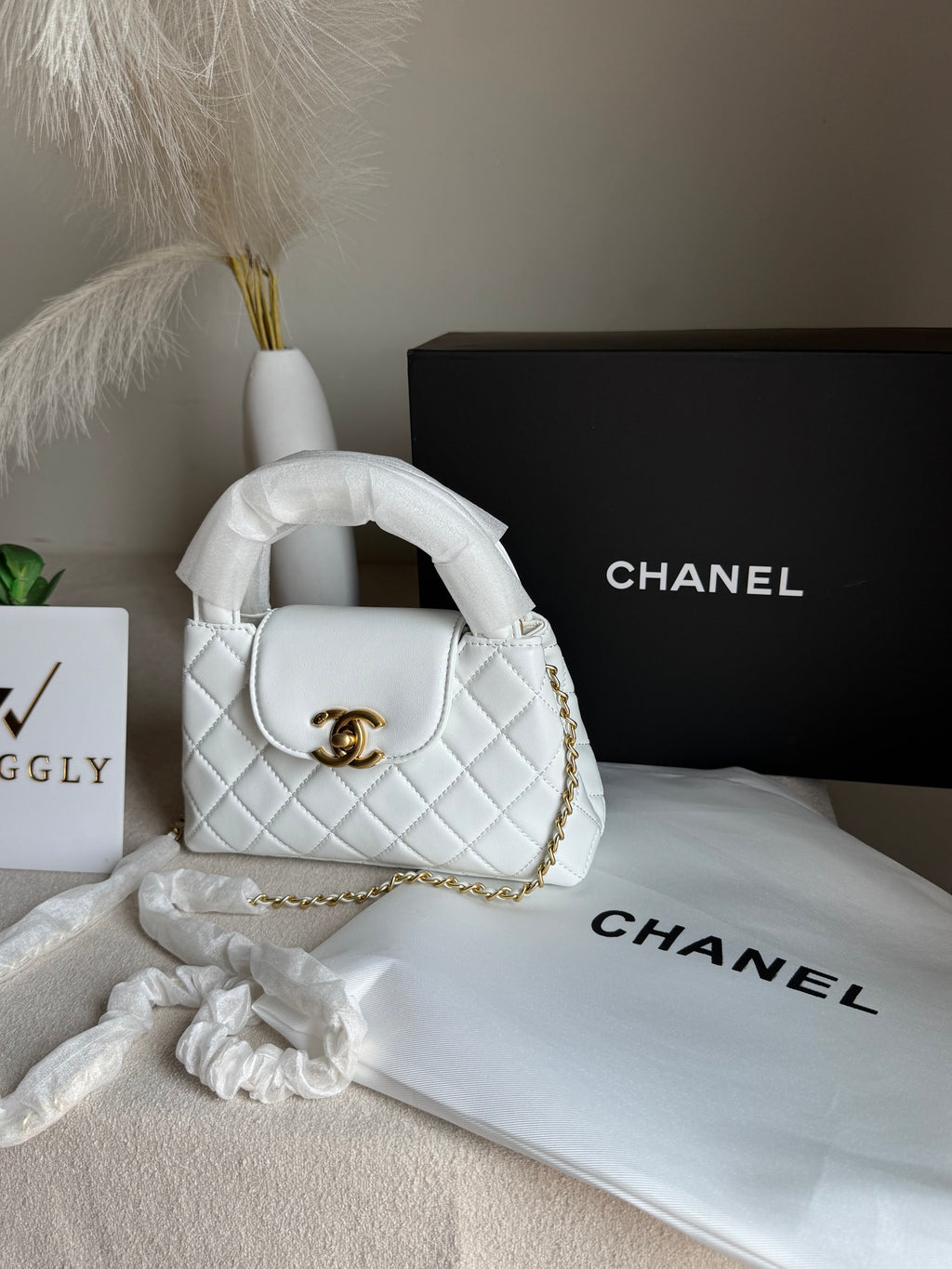 CH Premium Viral Quilted Bag – White with Box Packaging
