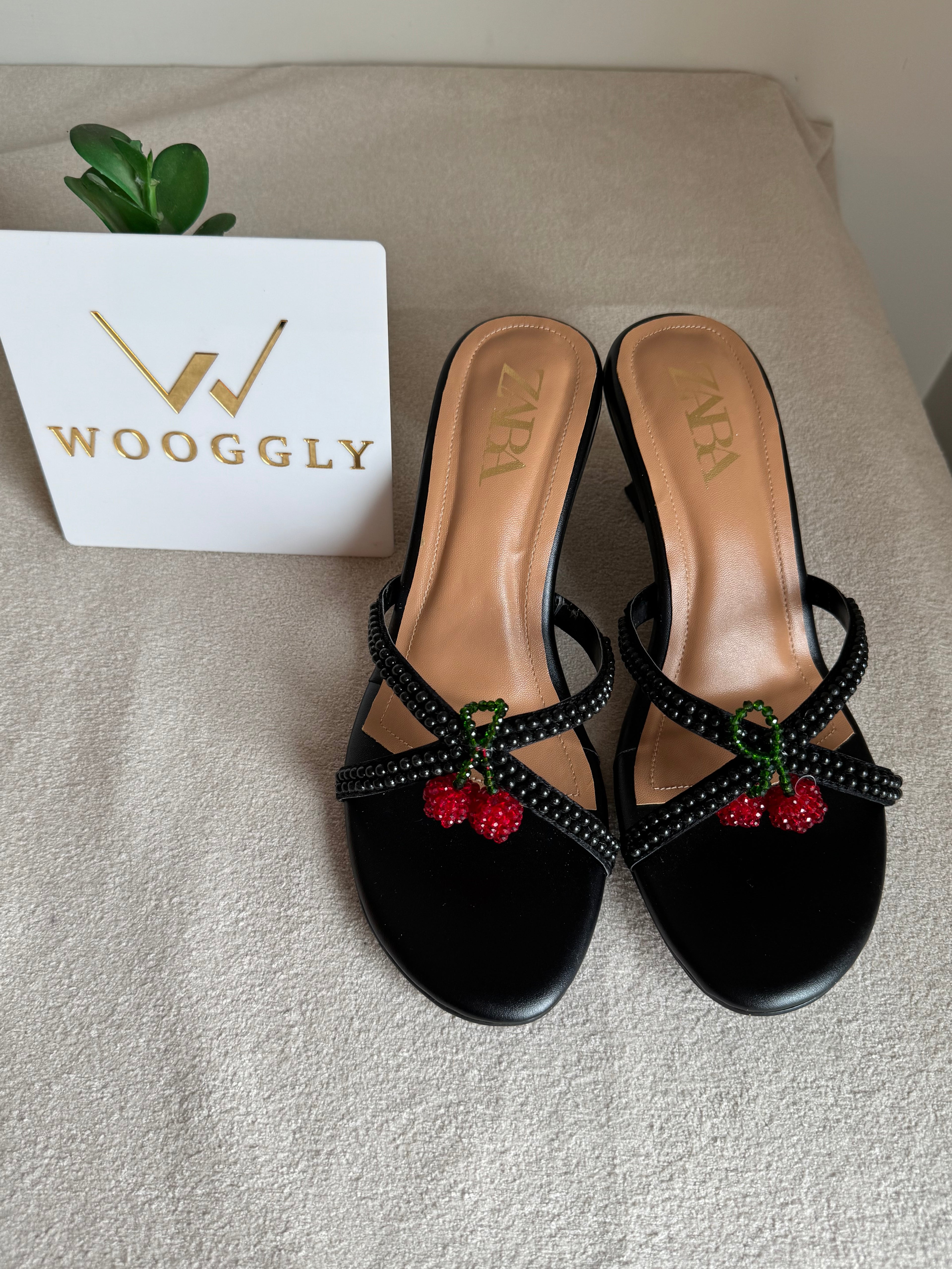 Cute Zara Cherry Heels Black