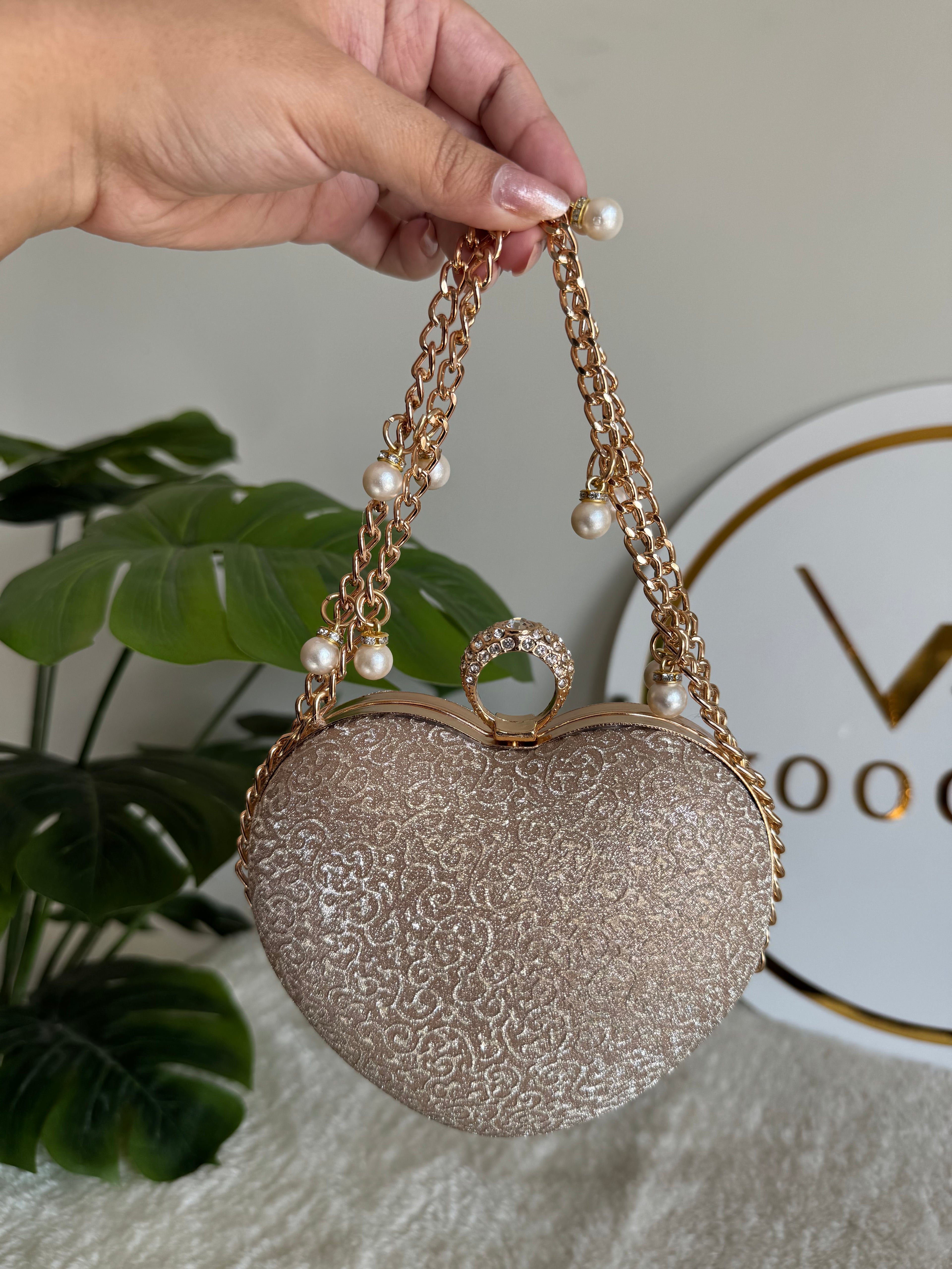 Heart Luxury Clutch - Gold