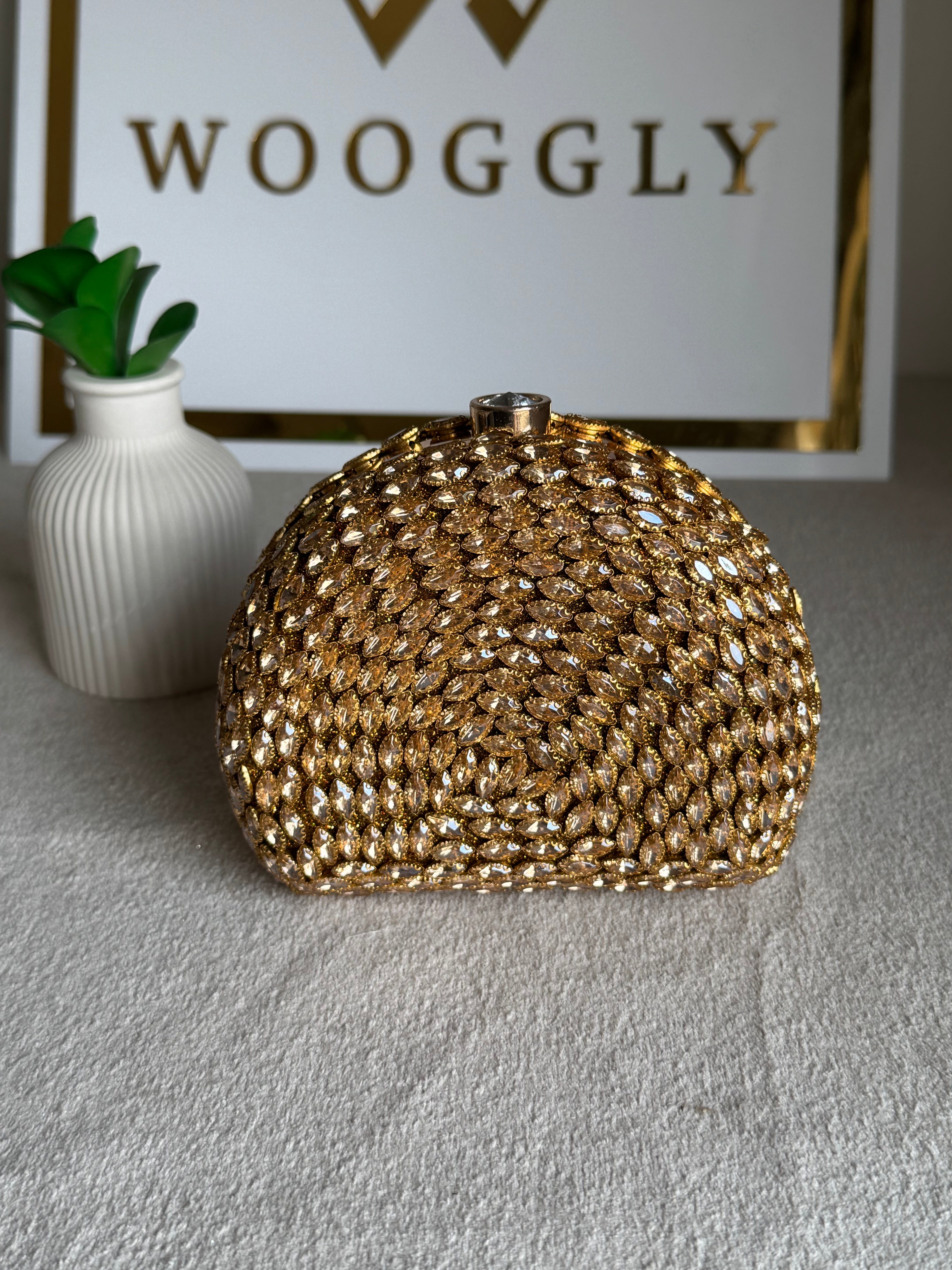 Zeenat Clutch (Gold)