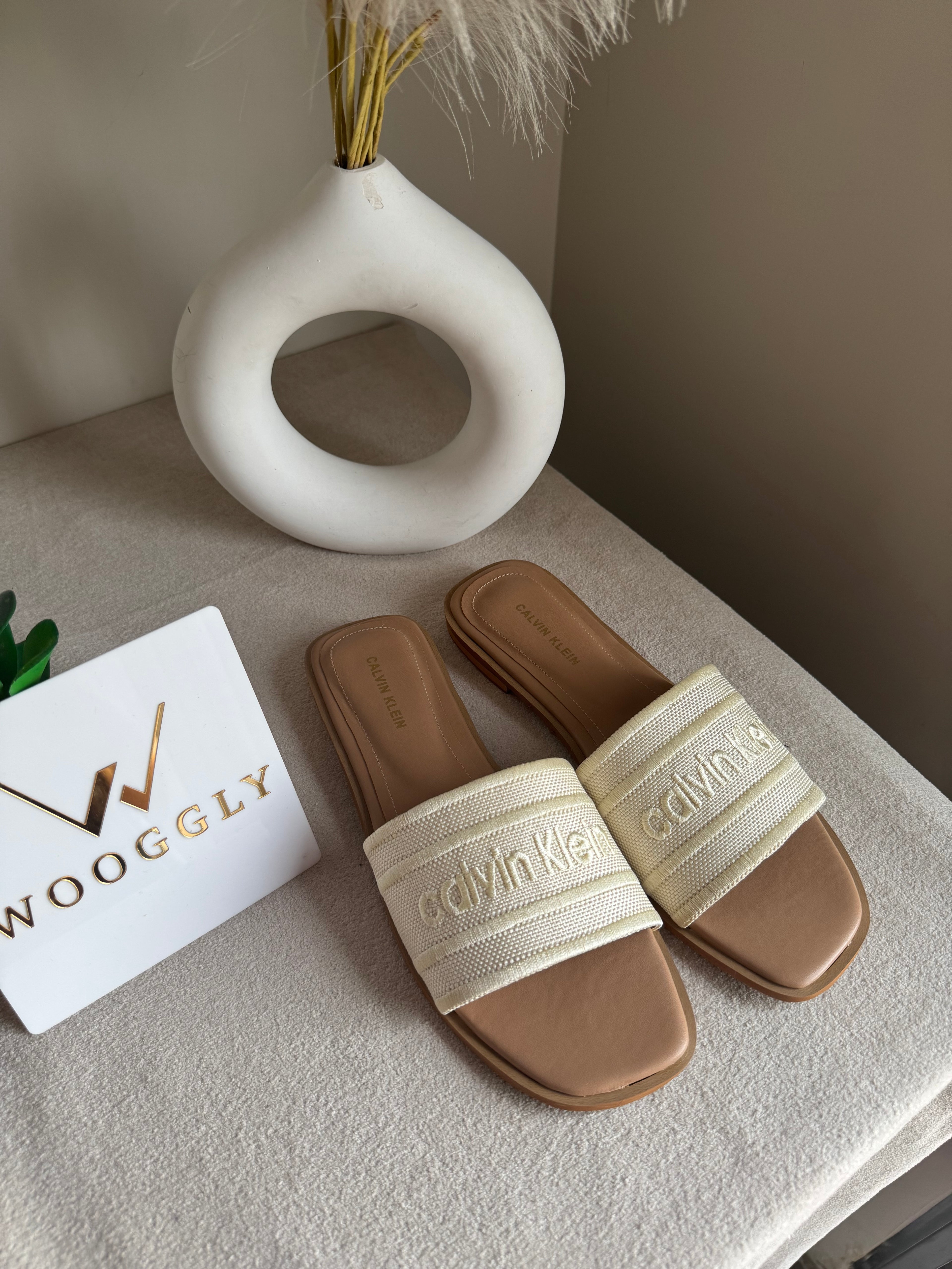 Chic CK Slides - Beige & Cream
