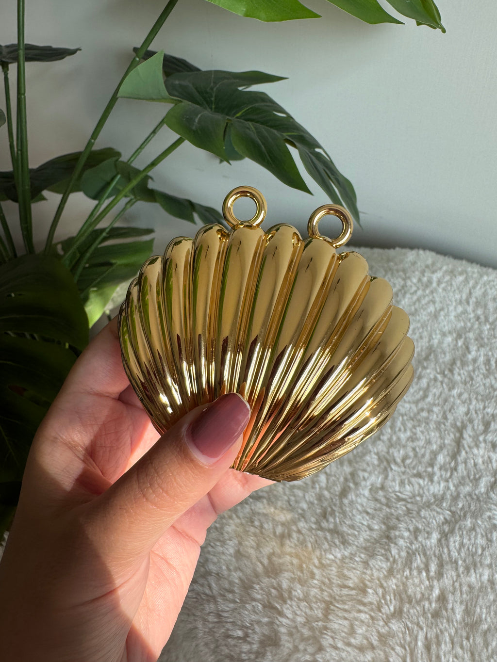 Shell Acrylic Clutch with Pearl Chain - Gold