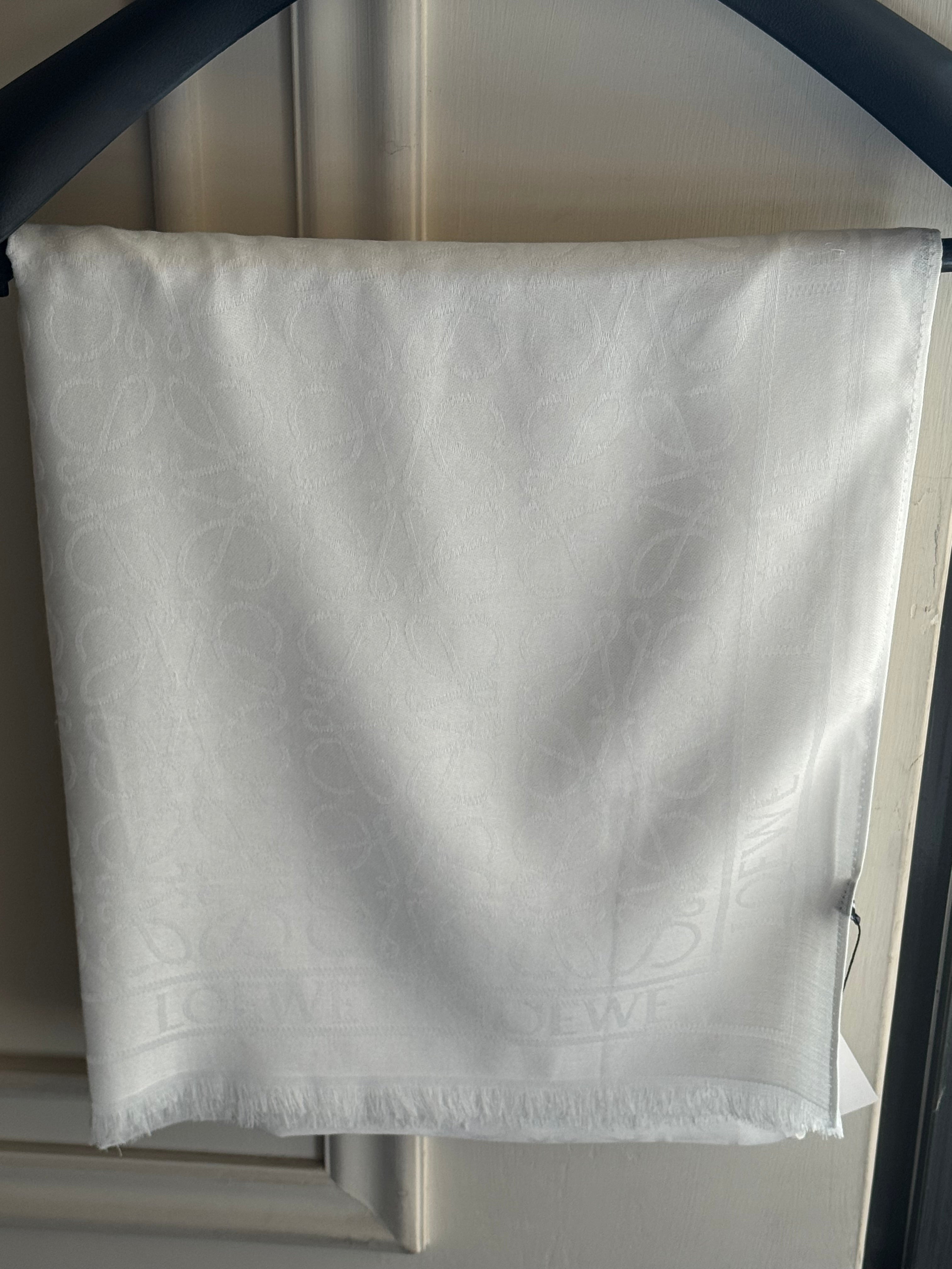 ALL SEASON Loewe Stoller - White