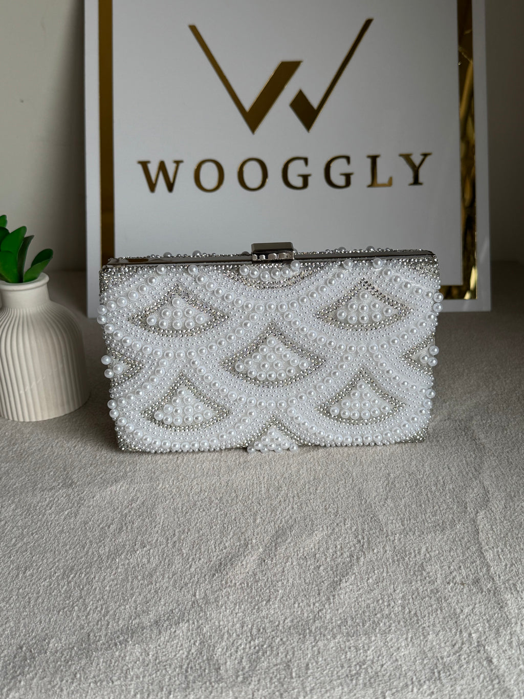 Shanze Pearl Clutch