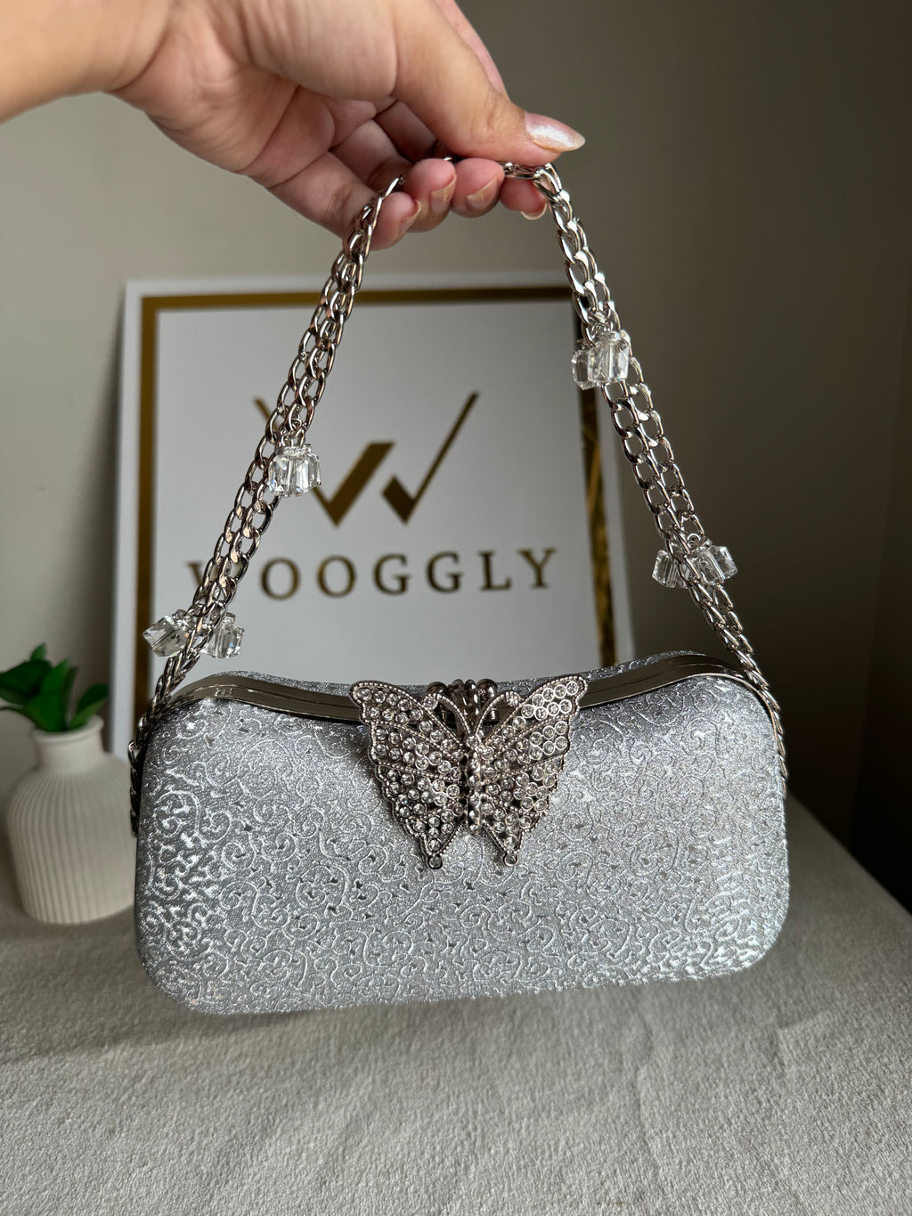 Rosy Butterfly Clutch (Silver)