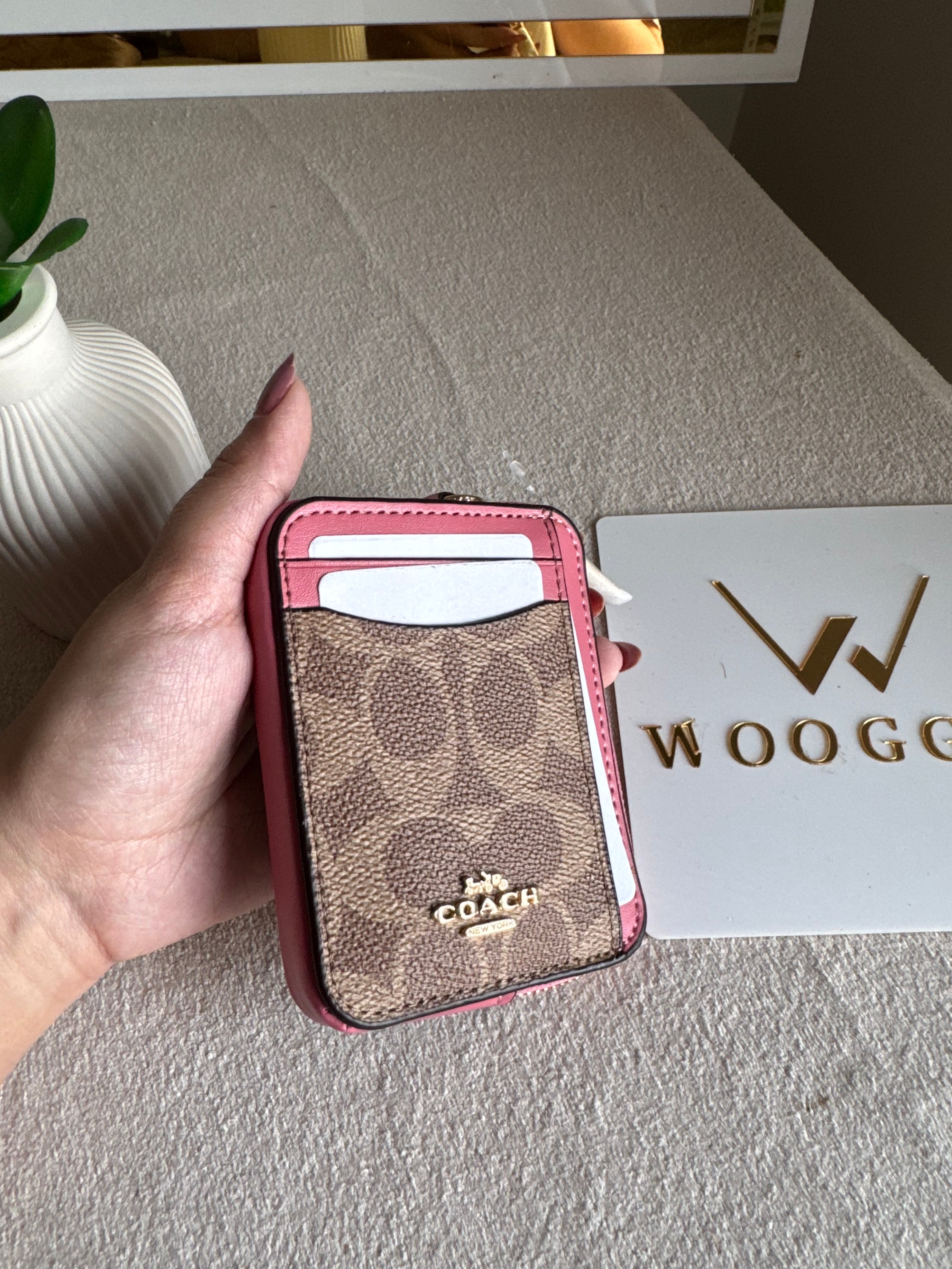 Coach Zip Card Case - Signature Apricot with Pink