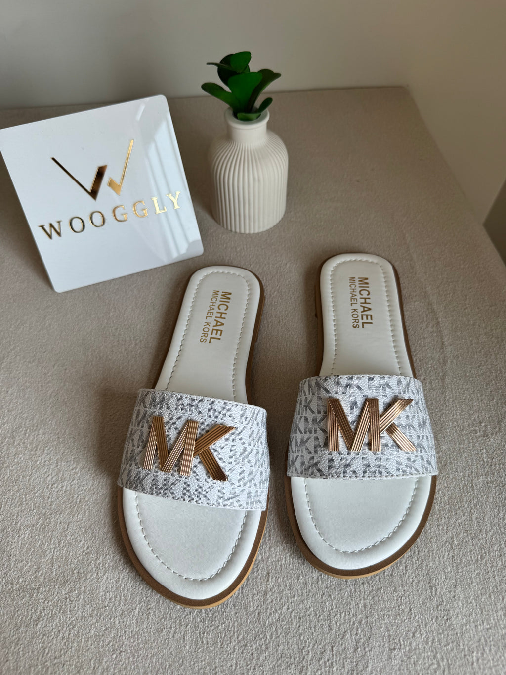 Viral MK Slides - White