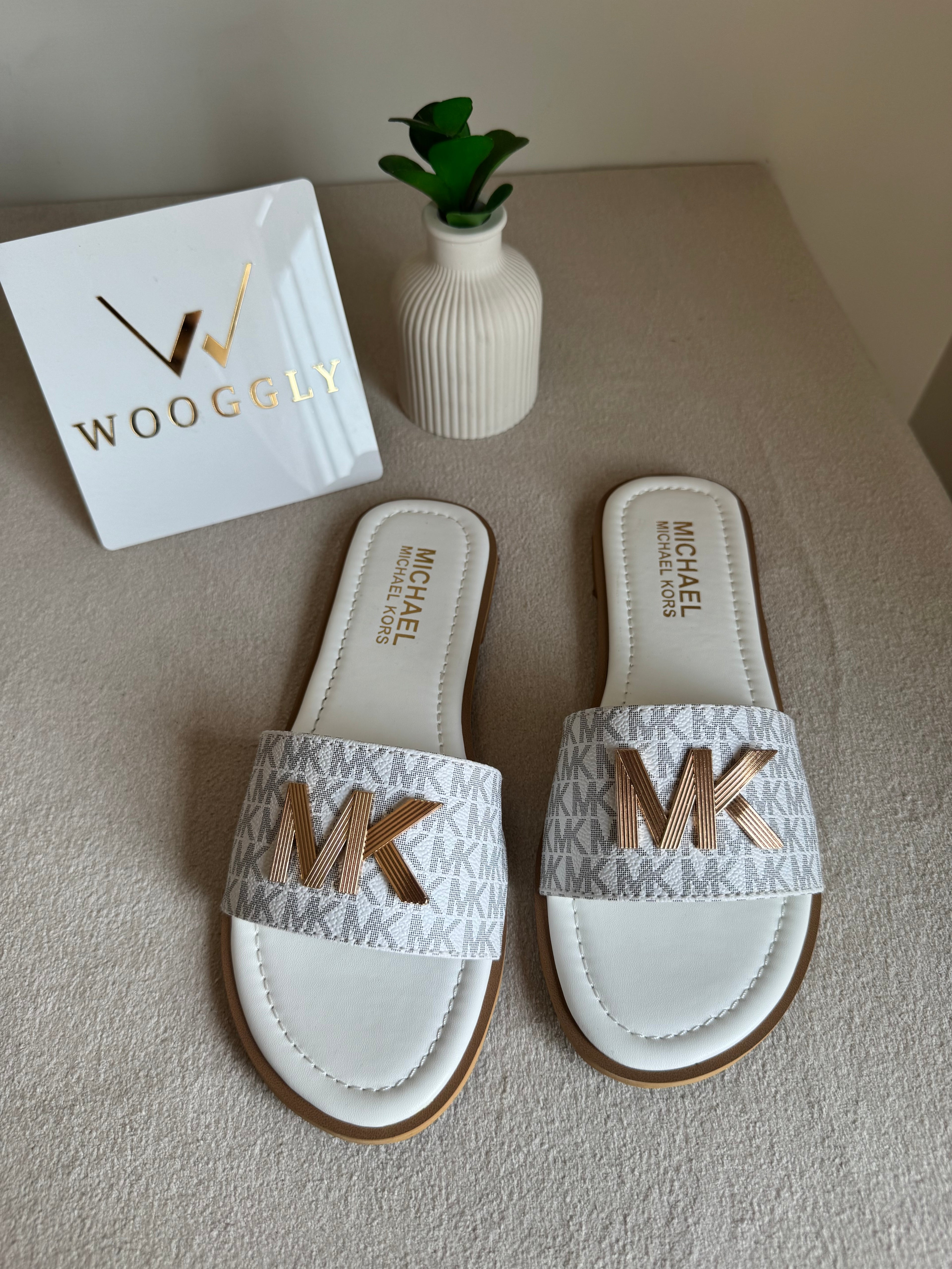 Viral MK Slides - White