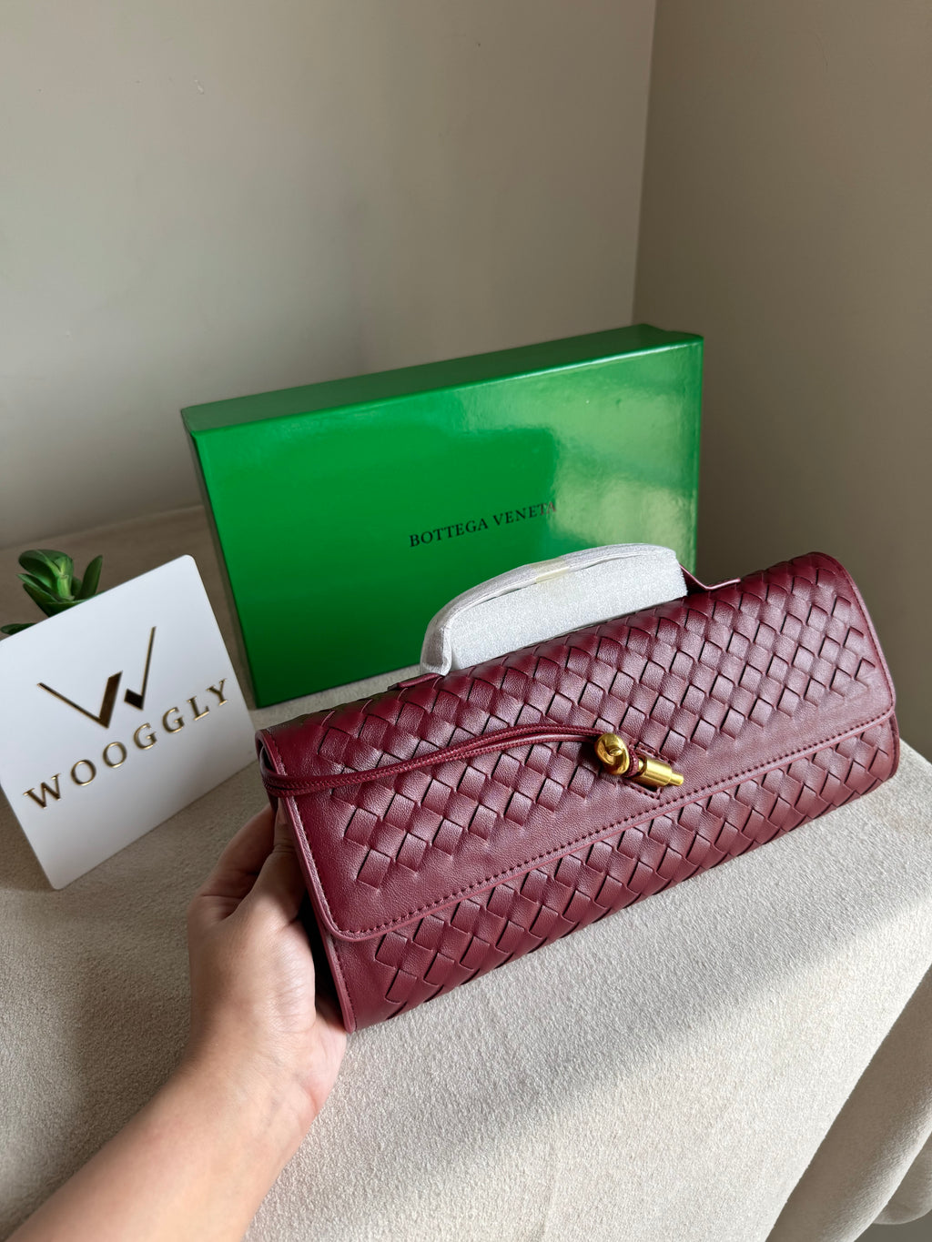 Premium Bottega Veneta Viral Bag with BOX Packing - Burgandy