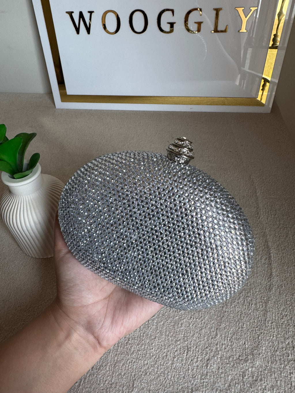 High Quality Luxe Statement Clutch - Silver
