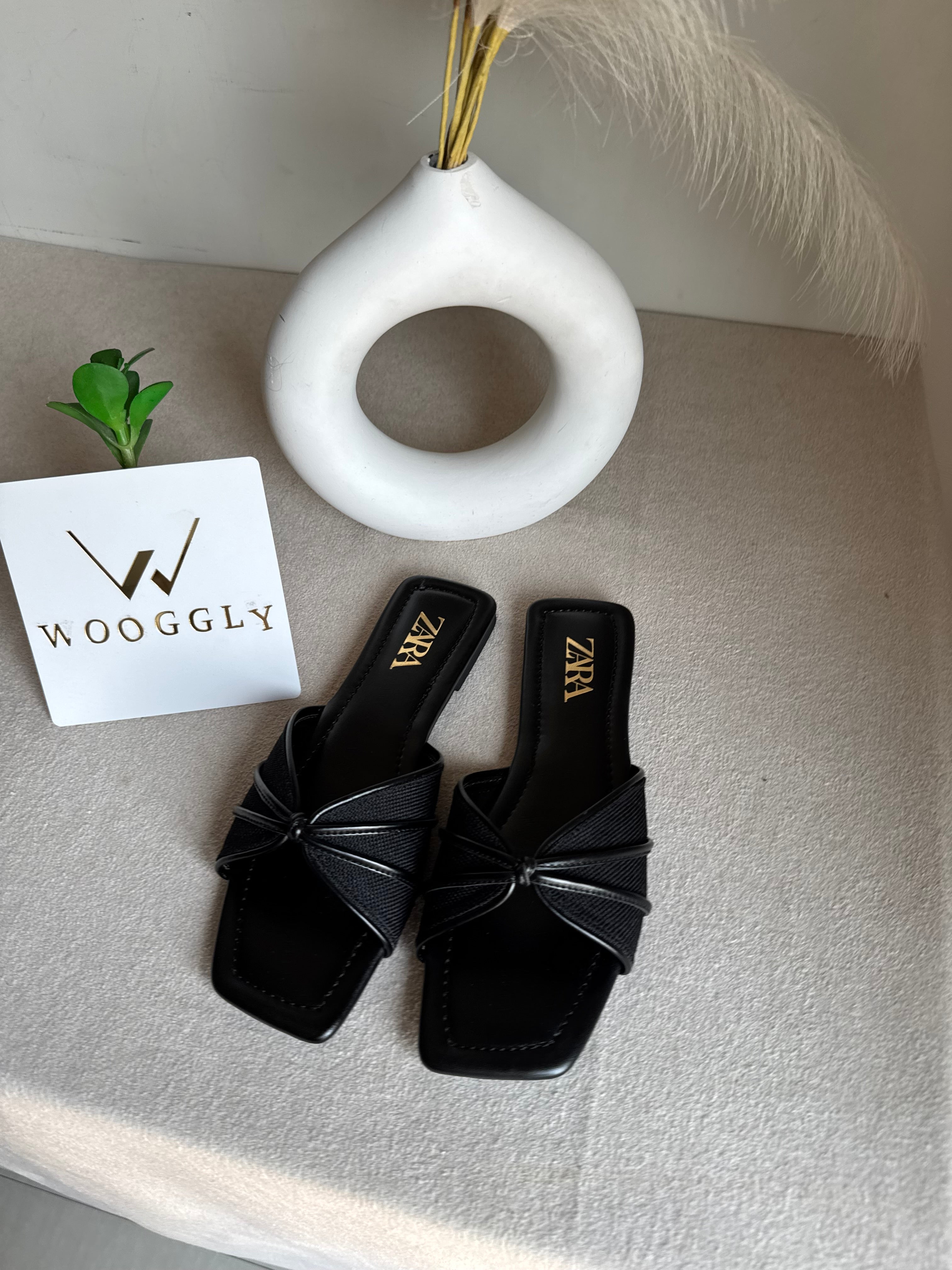 Zara Knot Slides Black