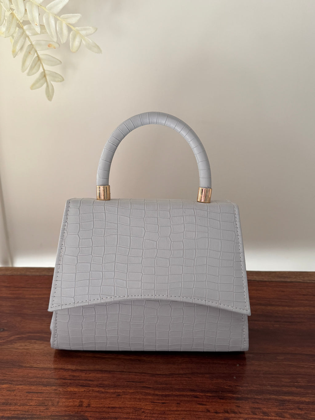 Elara Classic Bag with Strap - Grey