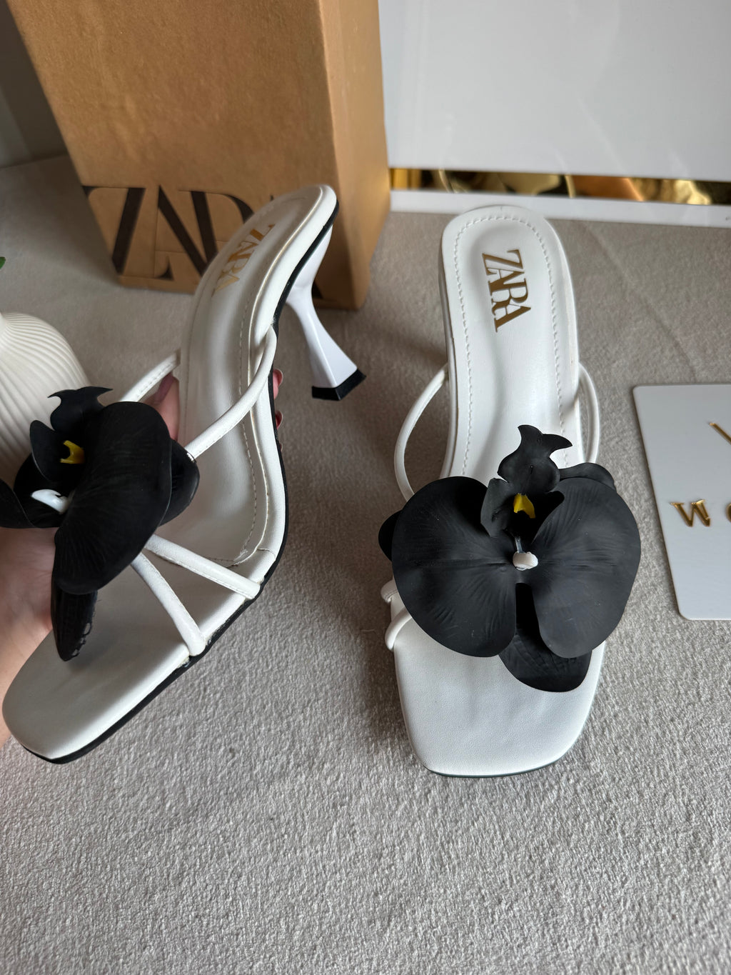 Zara Flower Heels WHITE WITH BLACK with Brand Box