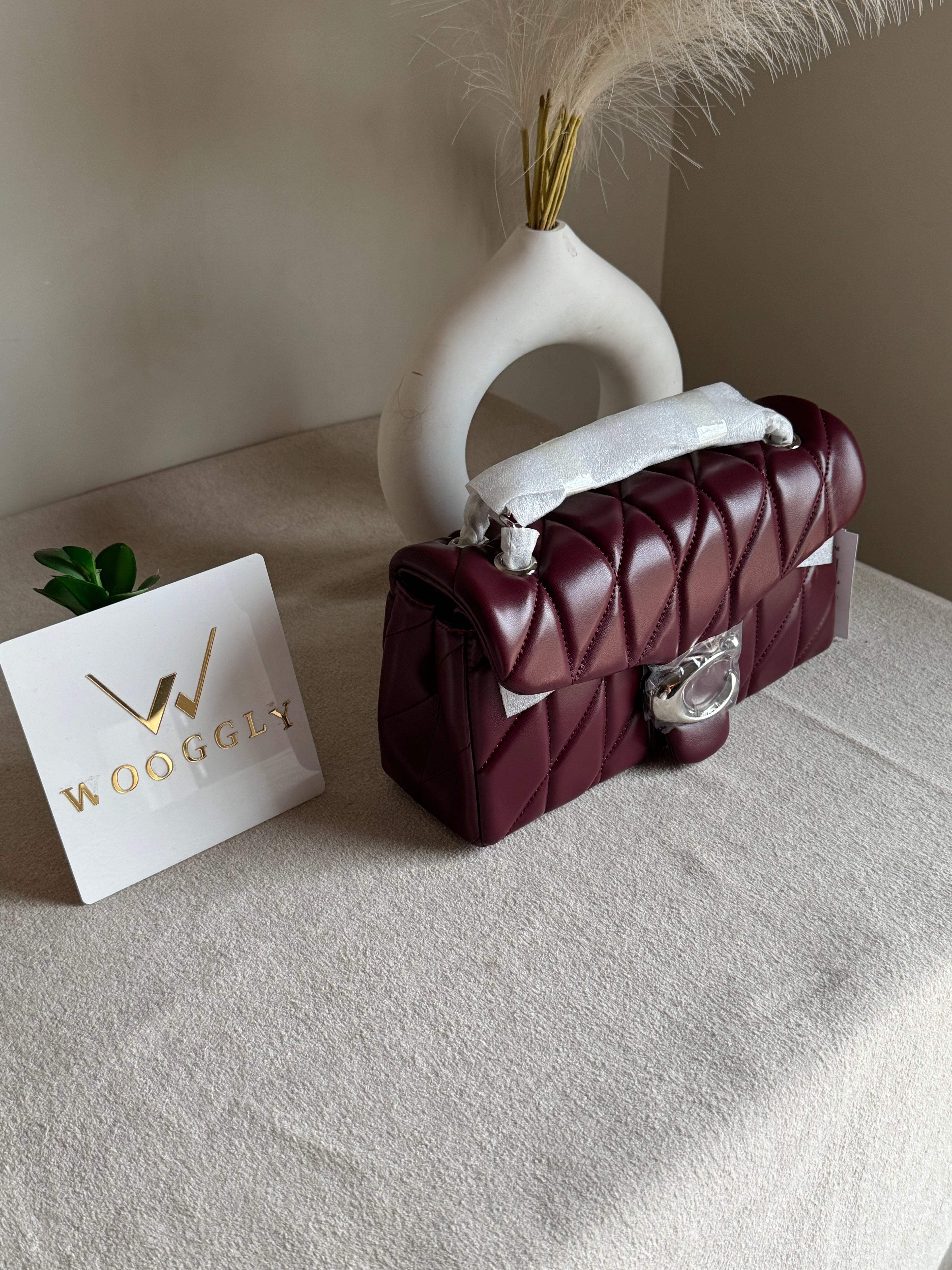 Quilted Tabby 26 EXTREMELY PREMIUM (Burgandy) - BOX PACKING