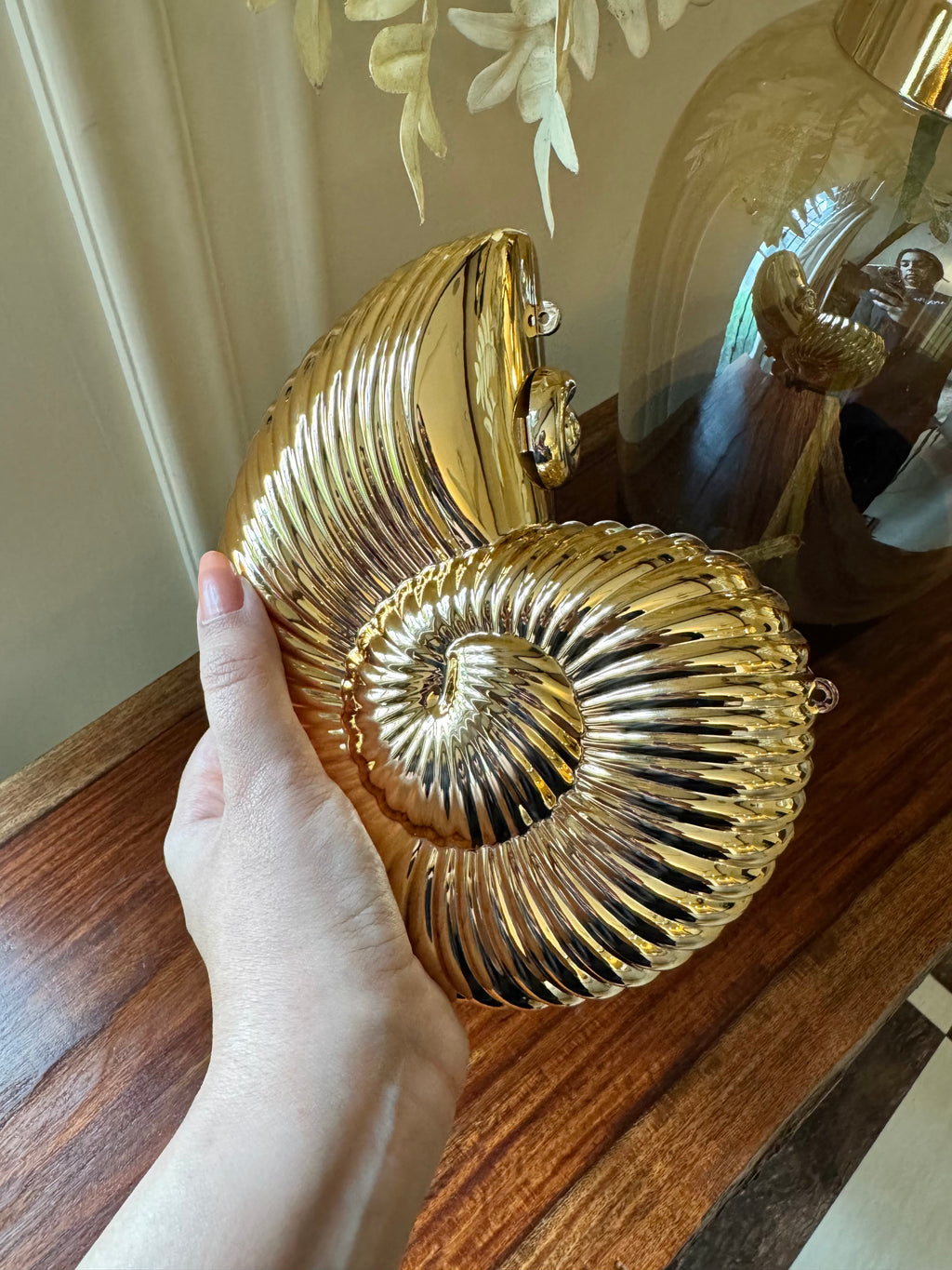 LUXURY Shell Clutch with Gold Chain - BIG SIZE