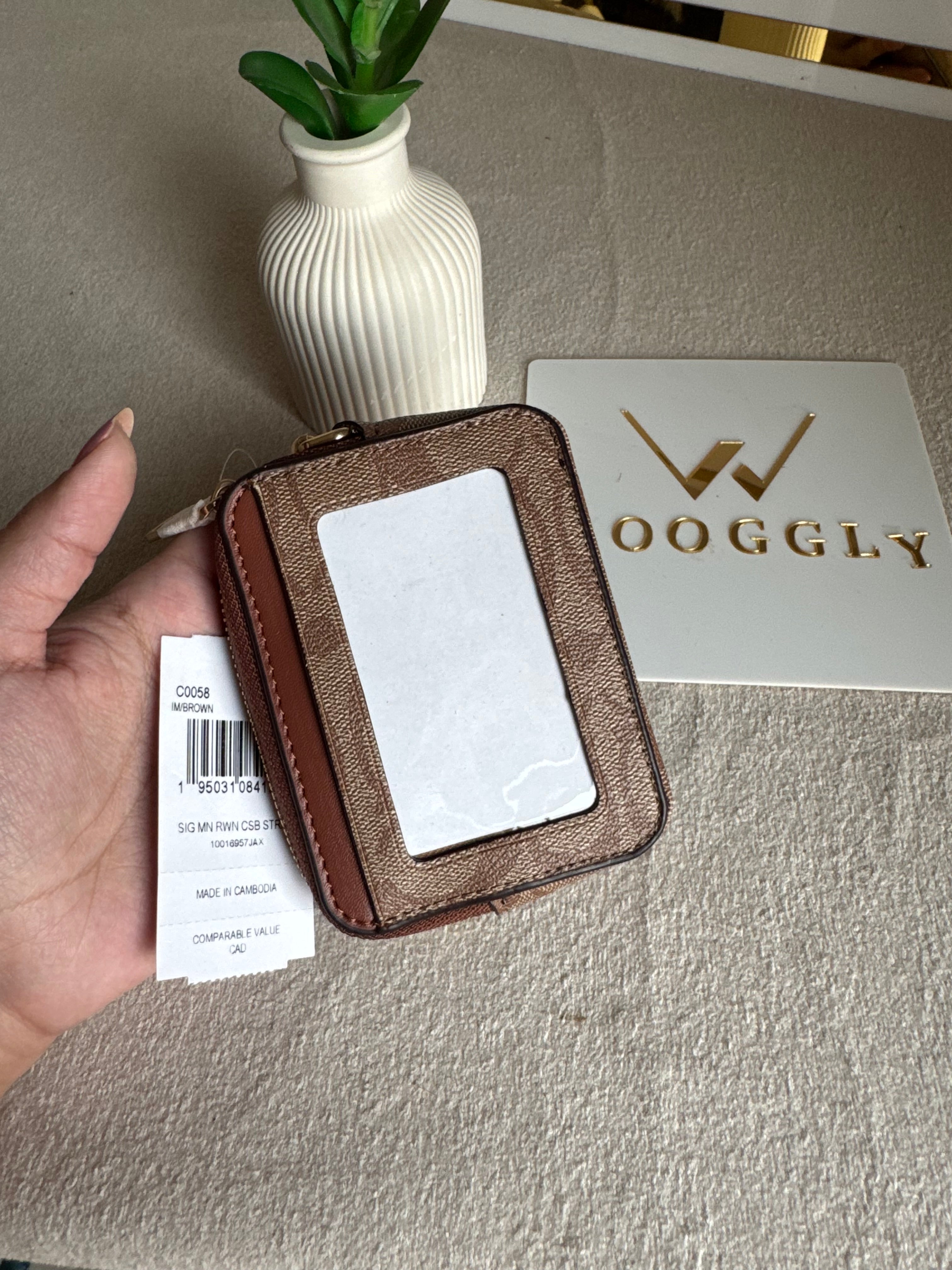 Coach Zip Card Case - Apricot with Chocolate Brown