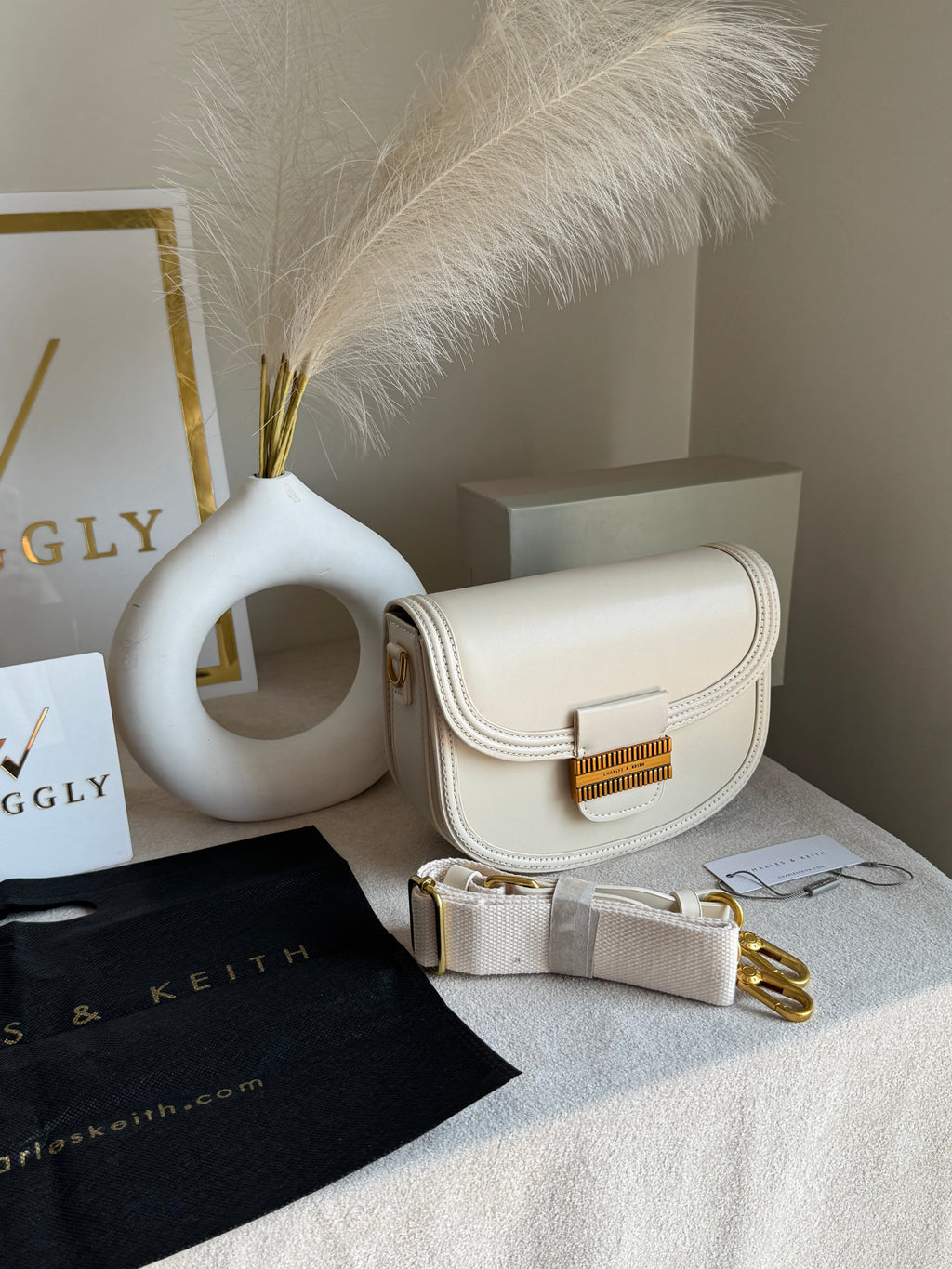 Premium C&K Mia Bag with PROPER PACKING Cream