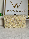 Slay Pearl Clutch