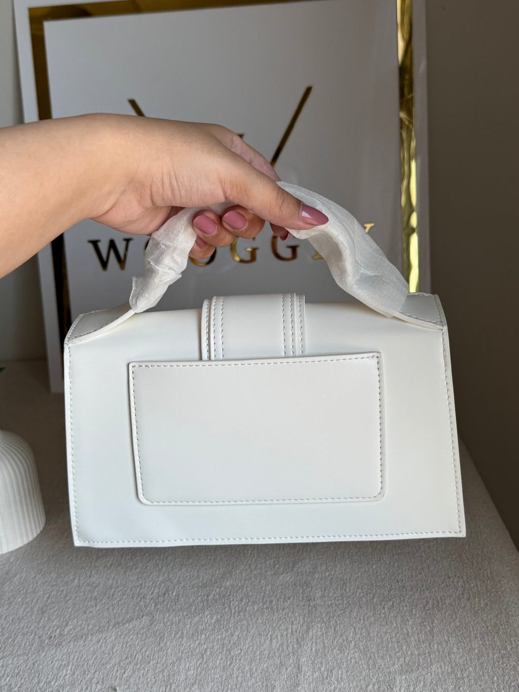 Jacquemus - Medium Bambino (White) BOX PACKING