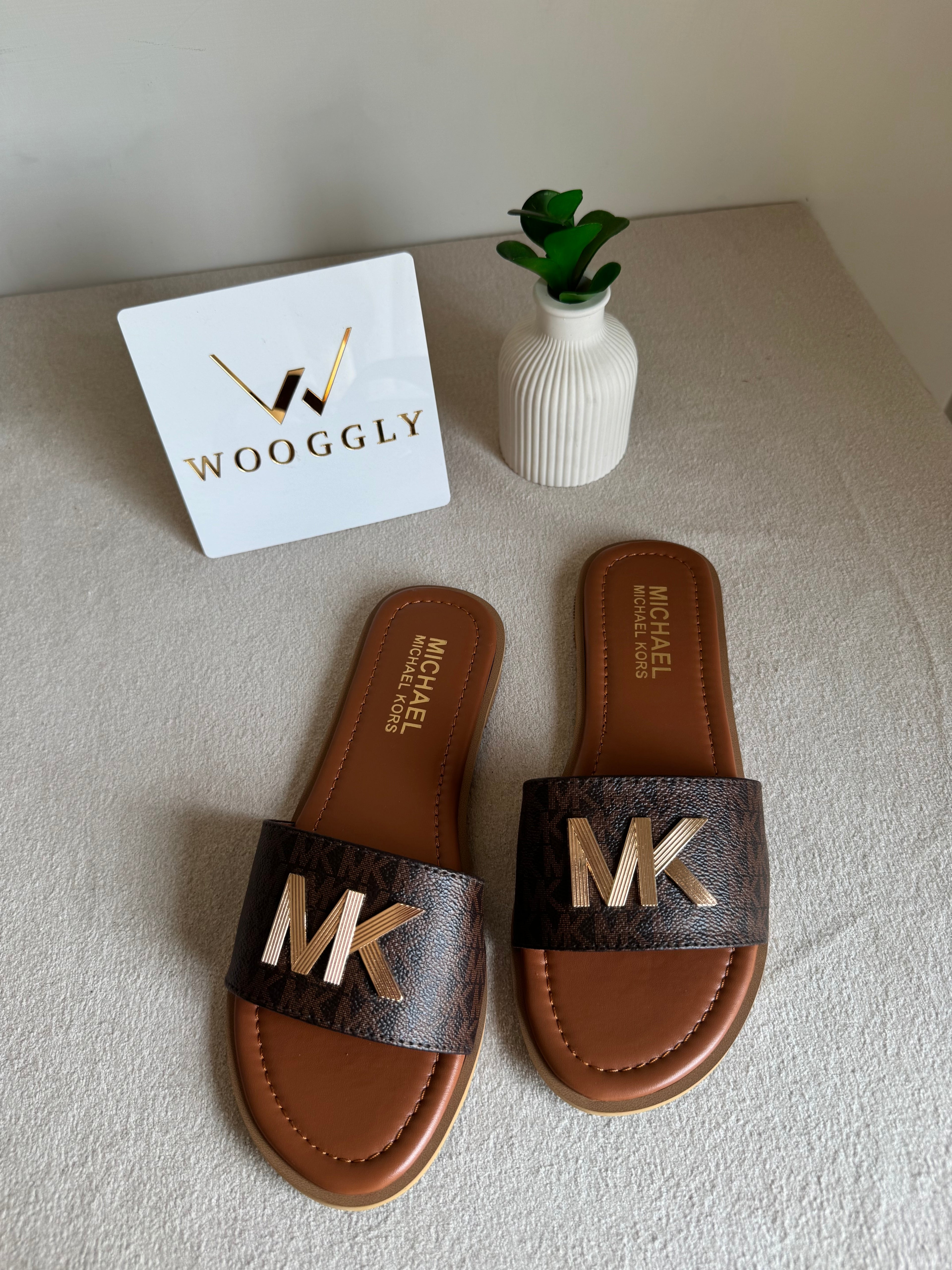 Viral MK Slides - Chocolate Brown
