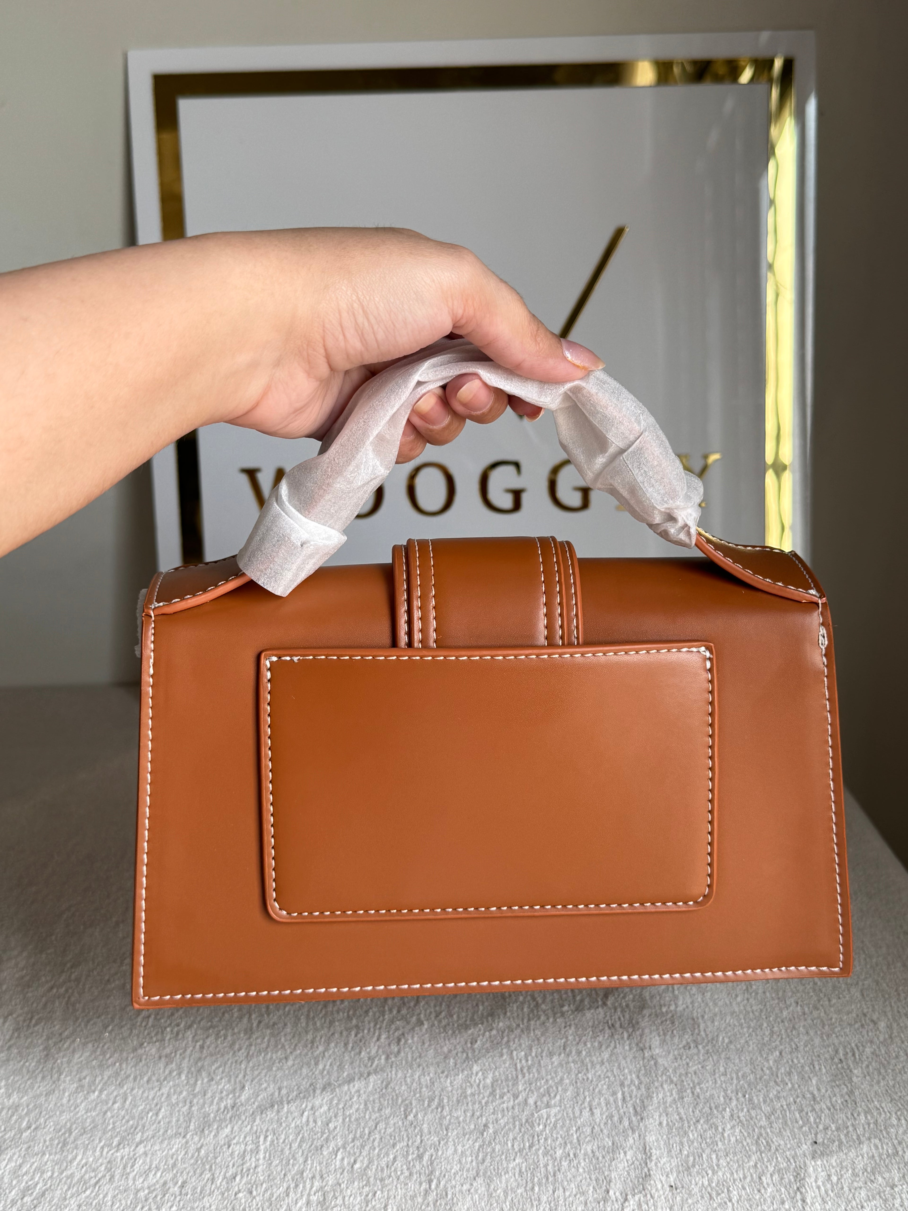 Jacquemus - Medium Bambino (Brown) BOX PACKING