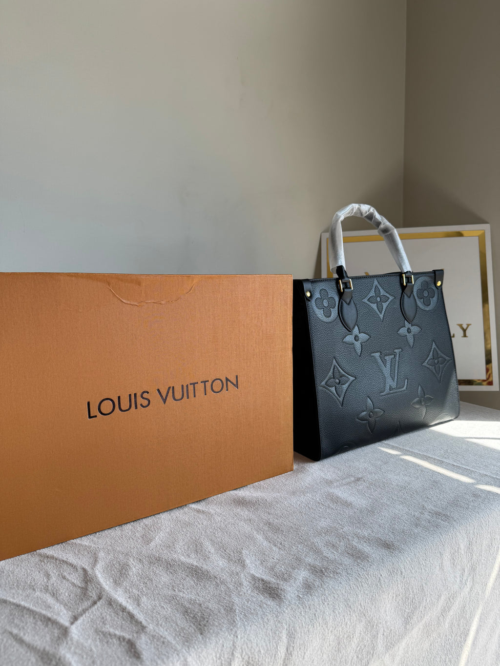 LV On The Go Tote Bag - Black (BOX PACKING)