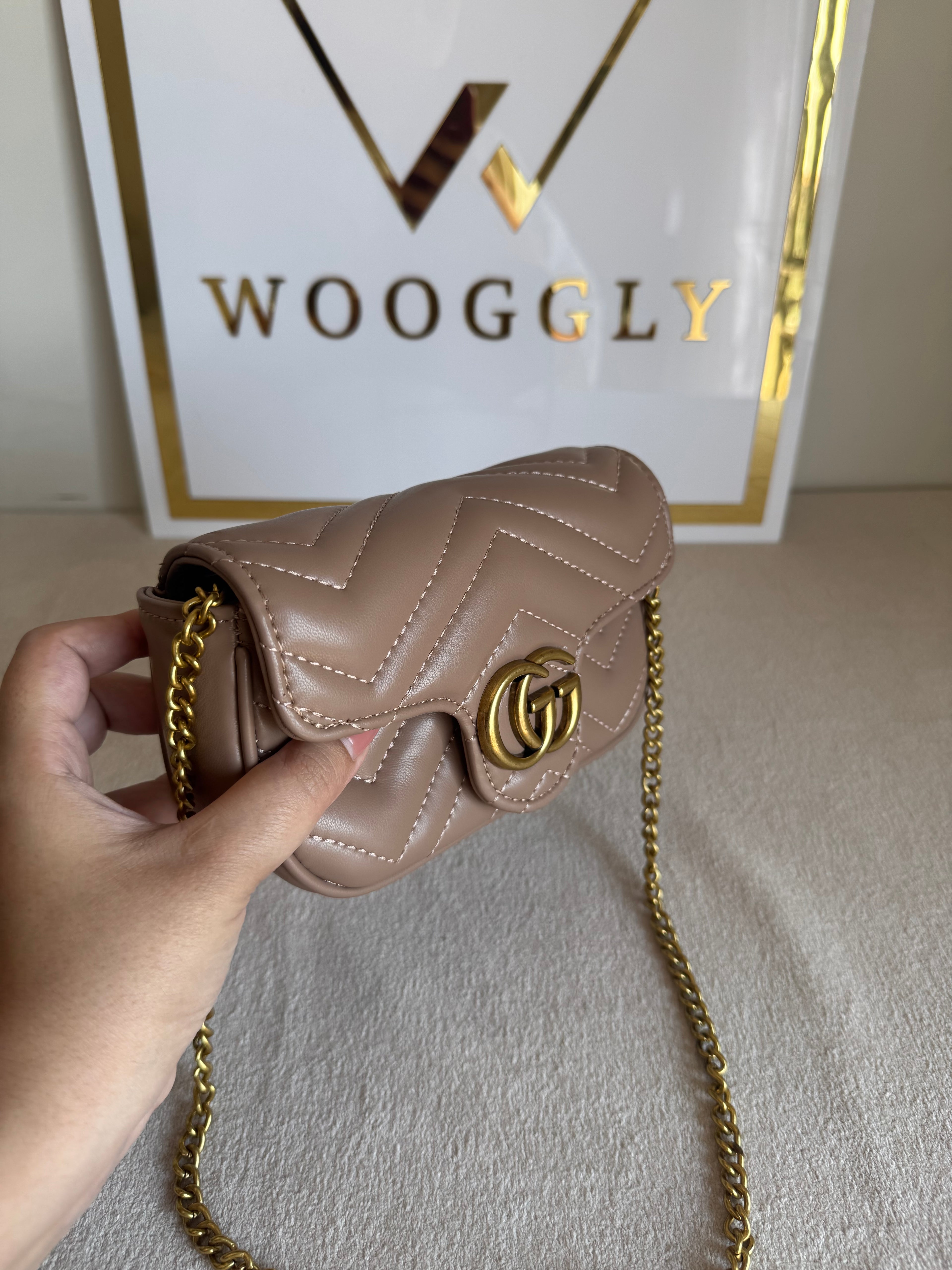 Gucci Signature Bag SMALL - Beige with Box Packing
