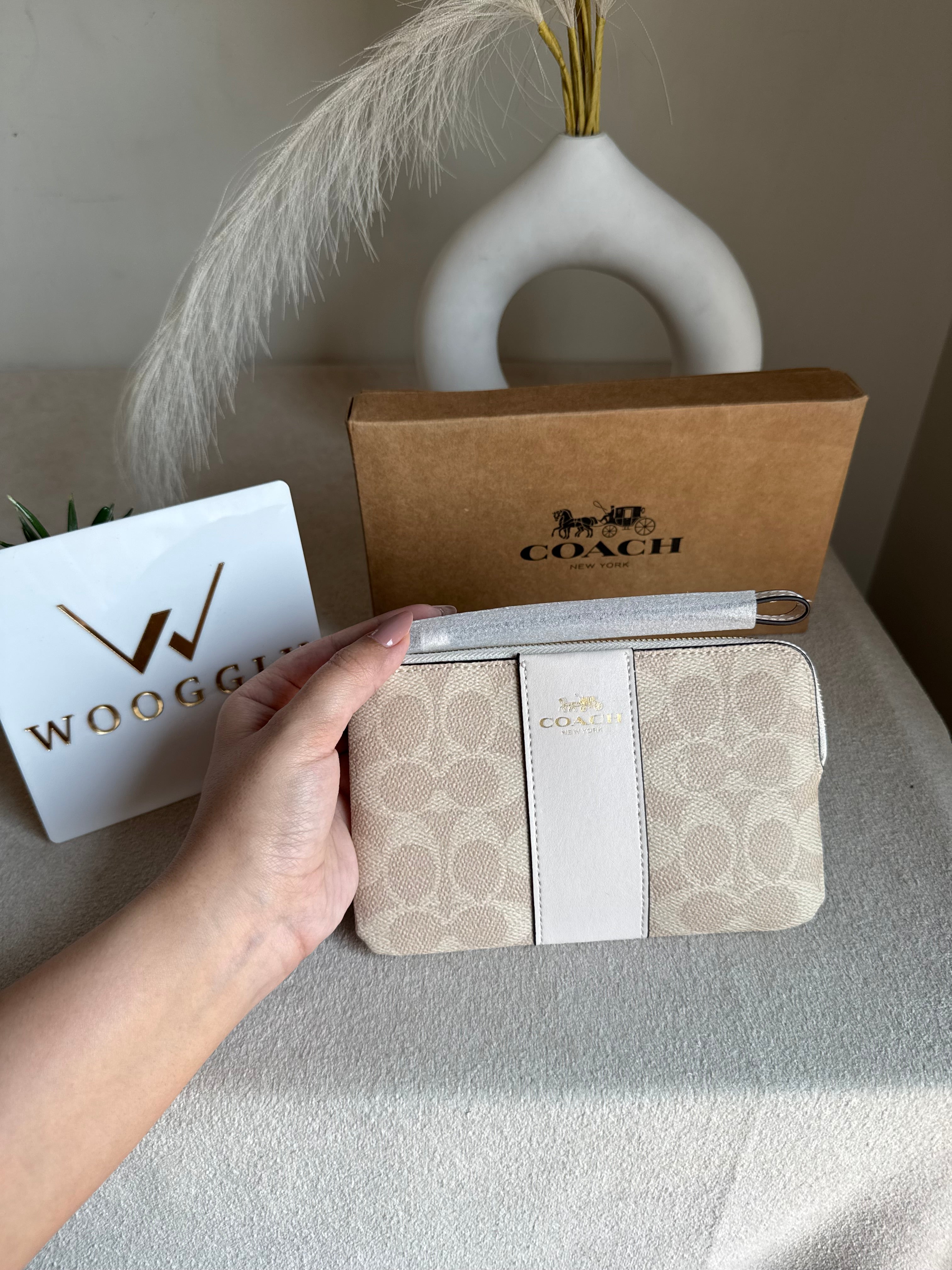 High Quality Wristlet - Apricot Fawn