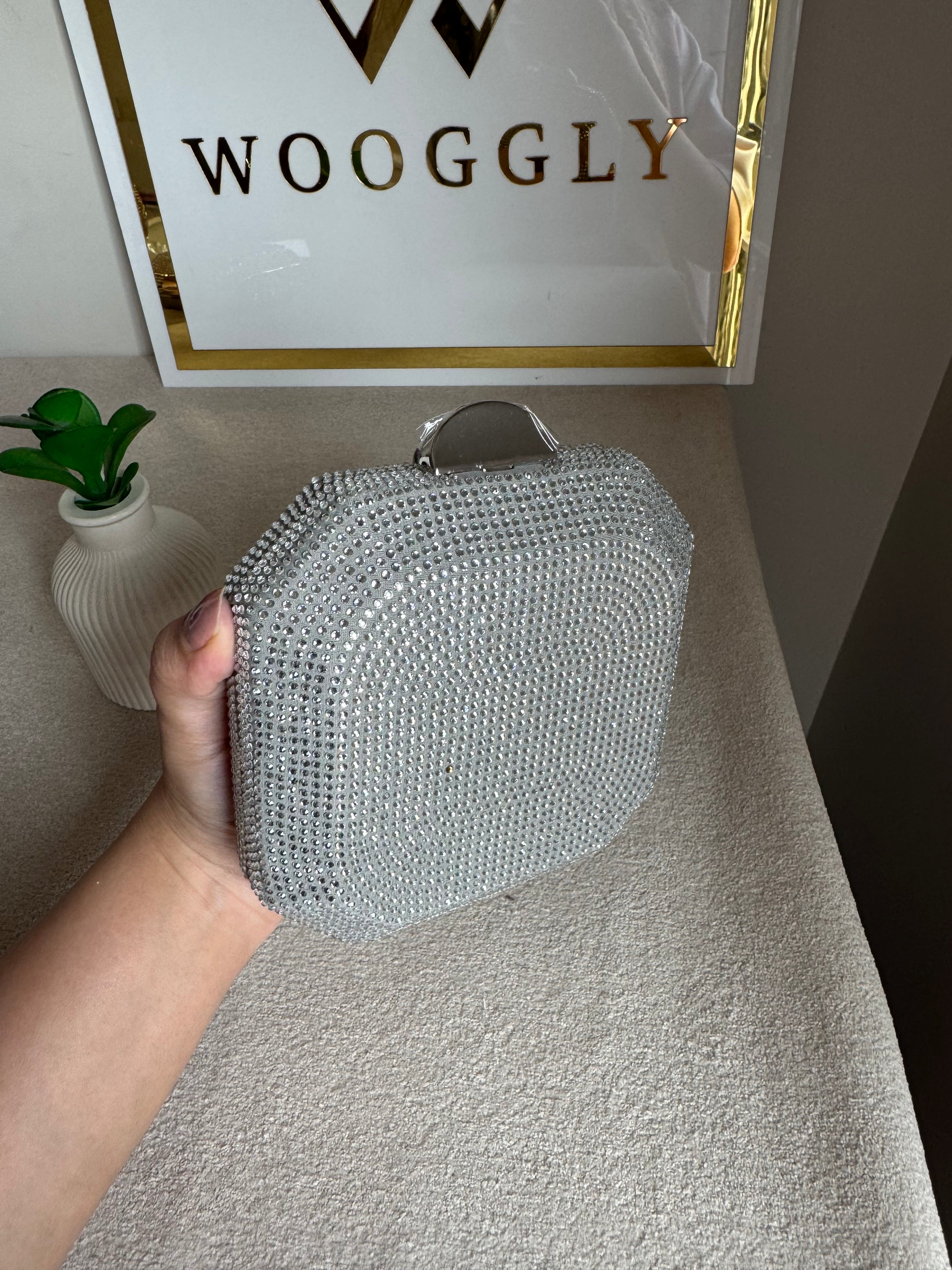 AYLA CLUTCH Silver