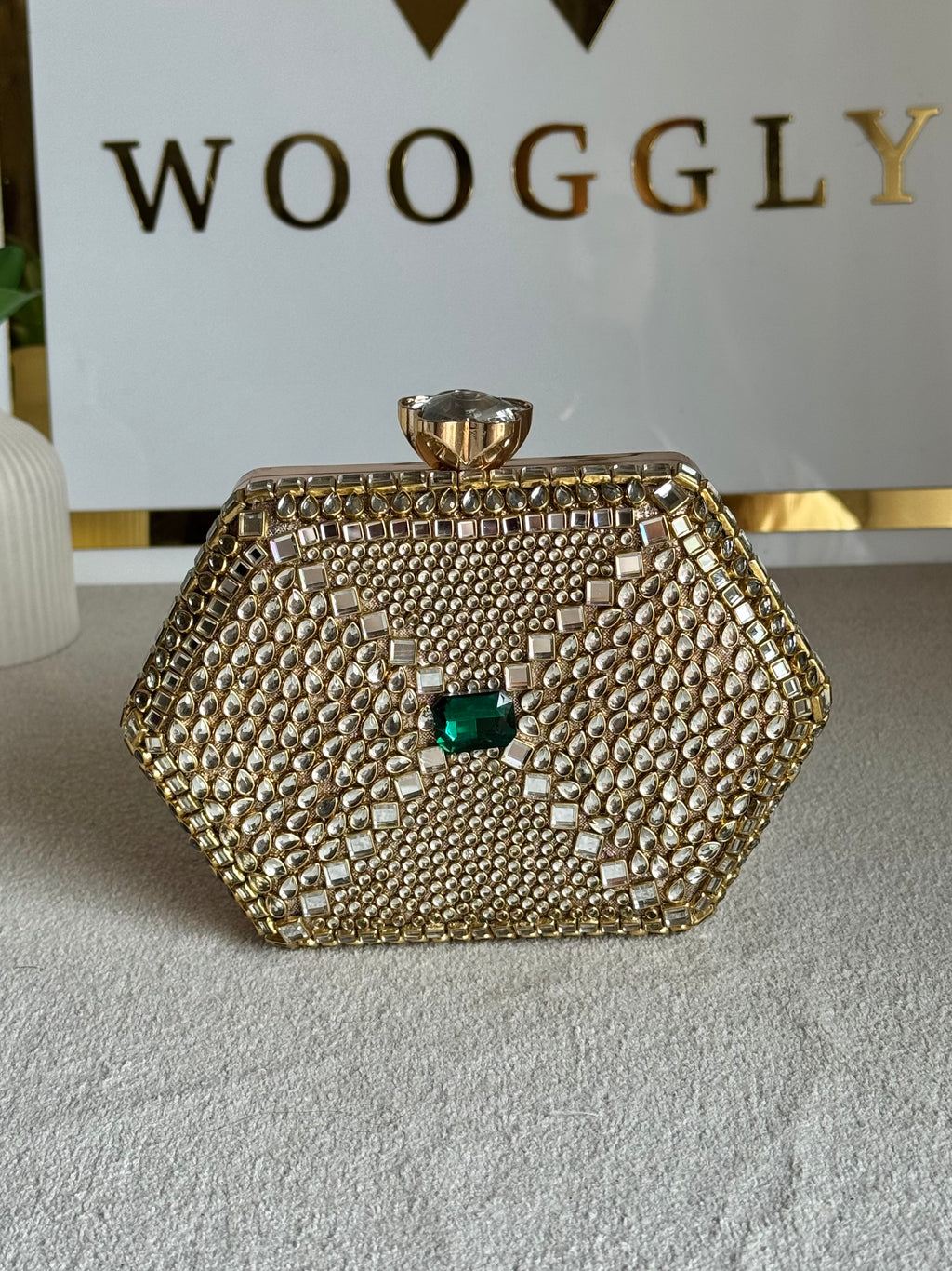 Gulnaar Kundan Clutch - Green Stone