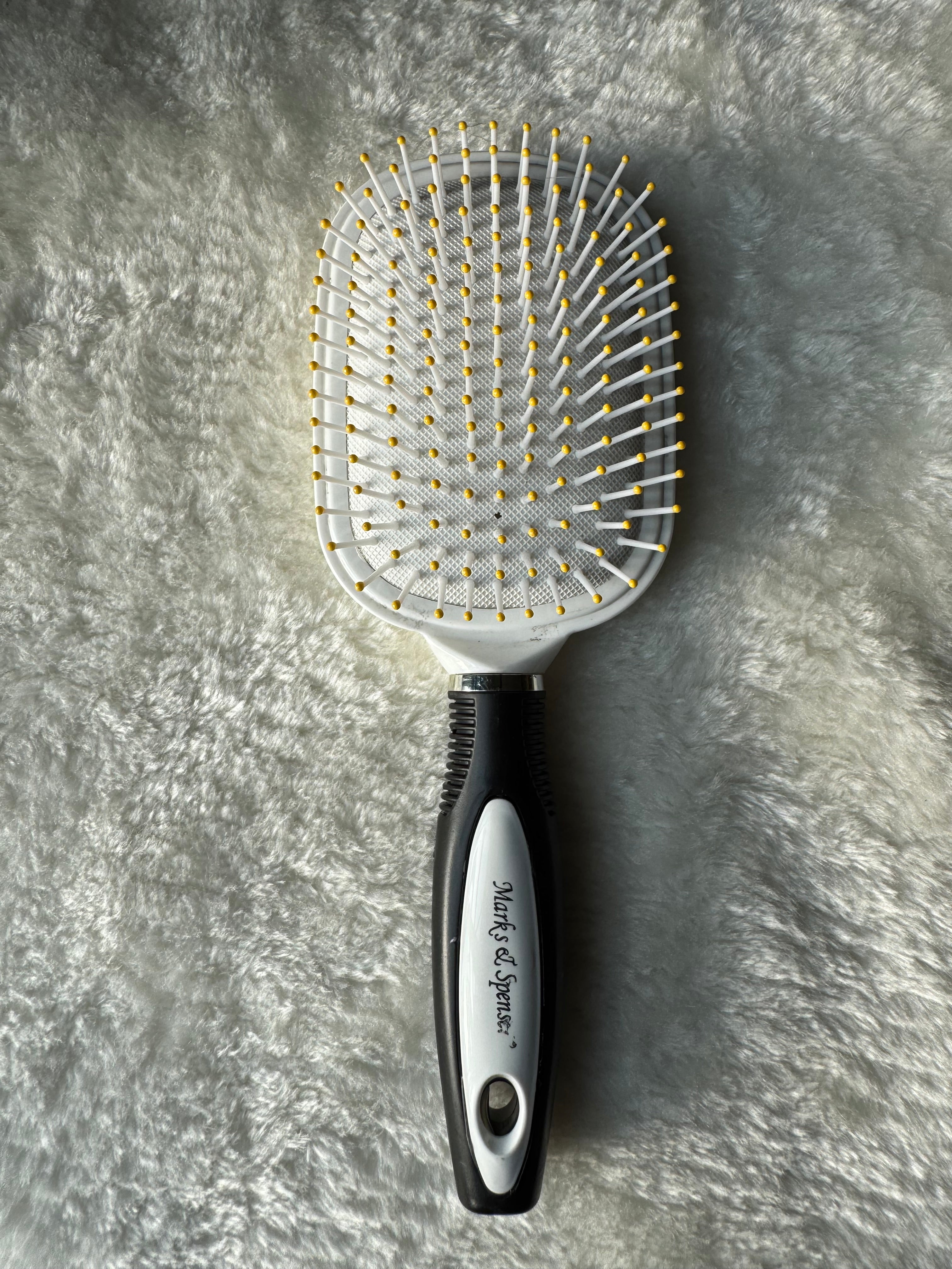 White & Black Softest Hair Brush