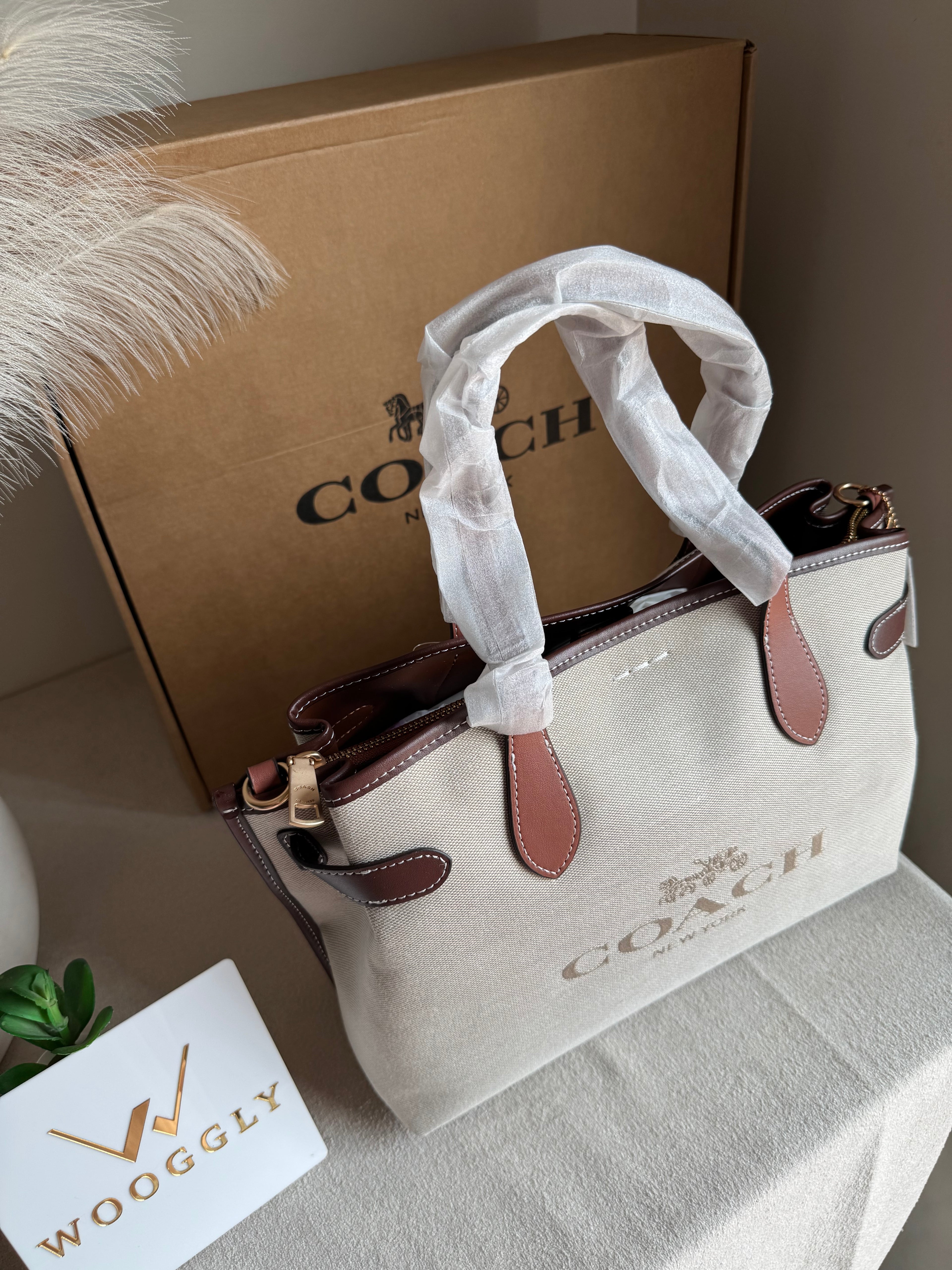 COACH PREMIUM Hand Bag (Brown Jute) BOX PACKING