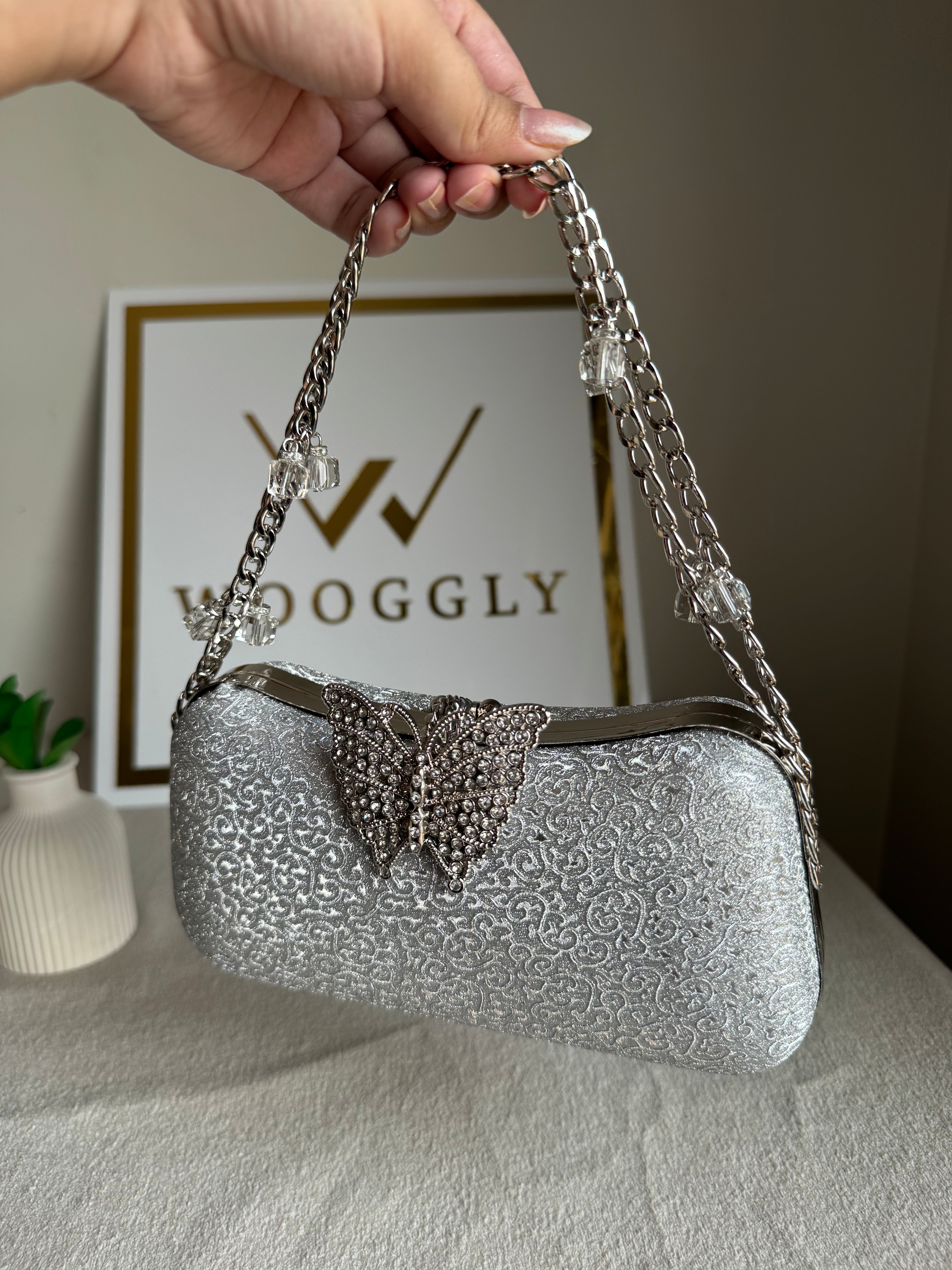 Rosy Butterfly Clutch (Silver)