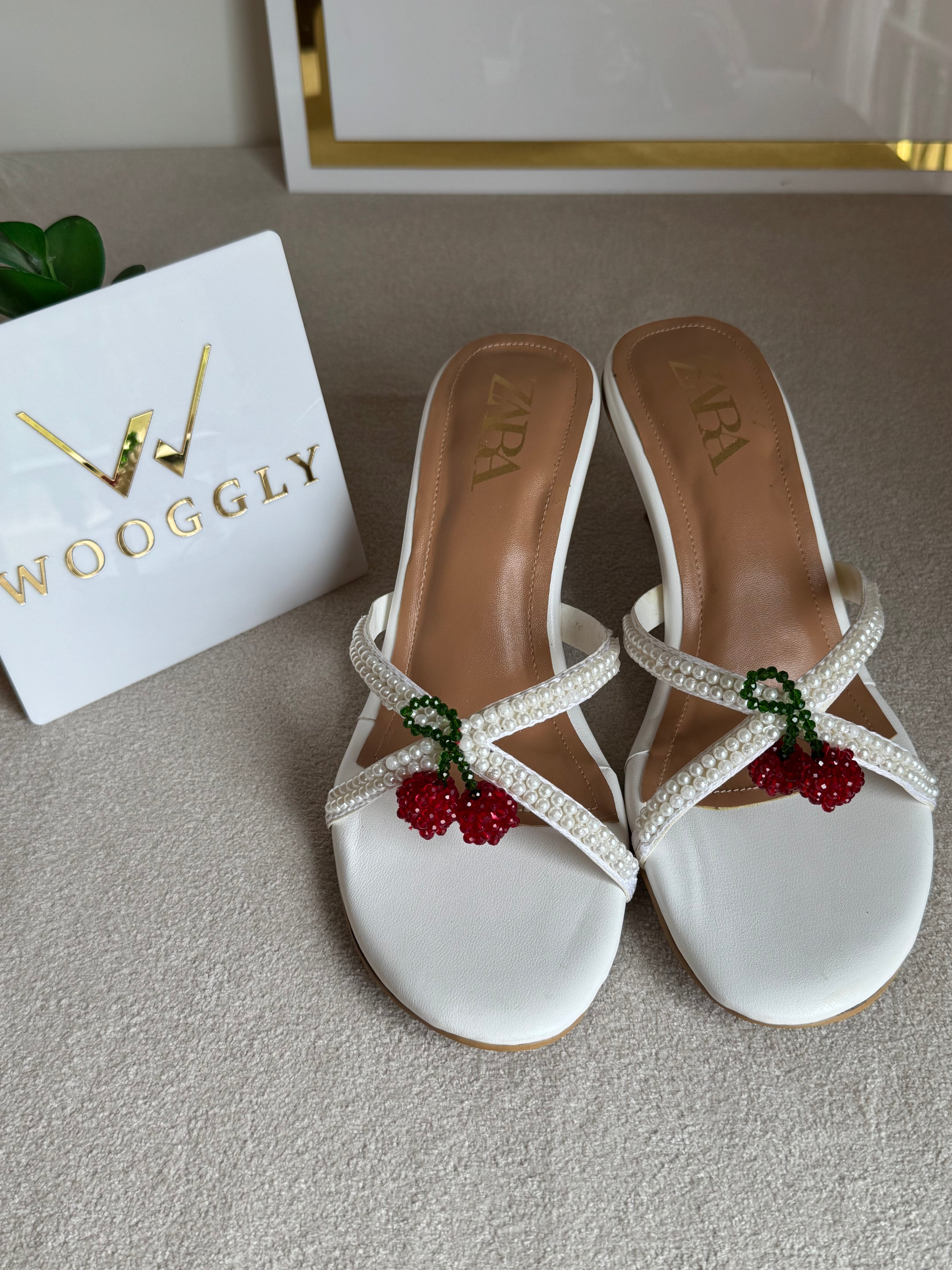 Cute Zara Cherry Heels White