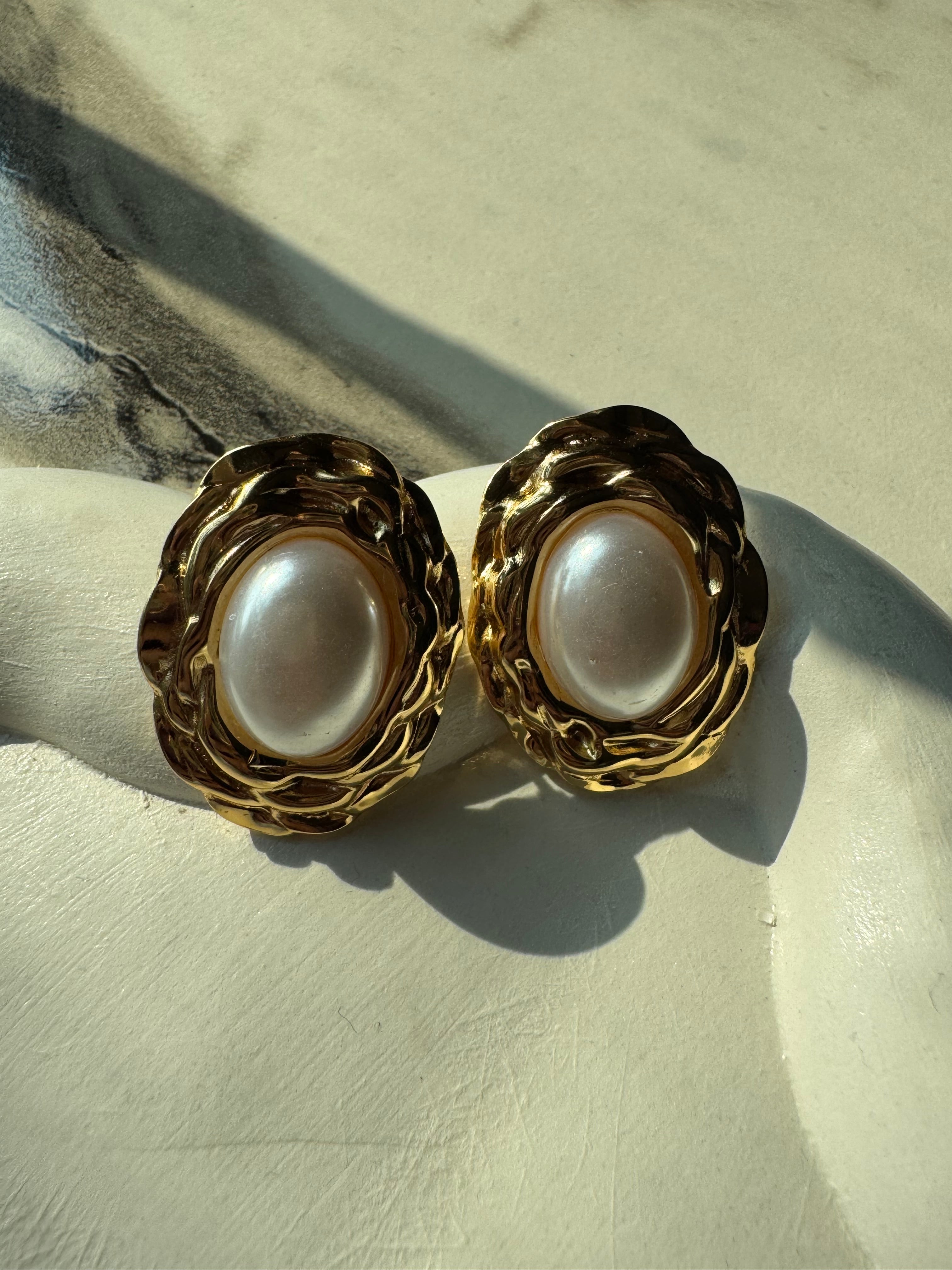 Celestial Pearl Earrings - 18K Gold Plated
