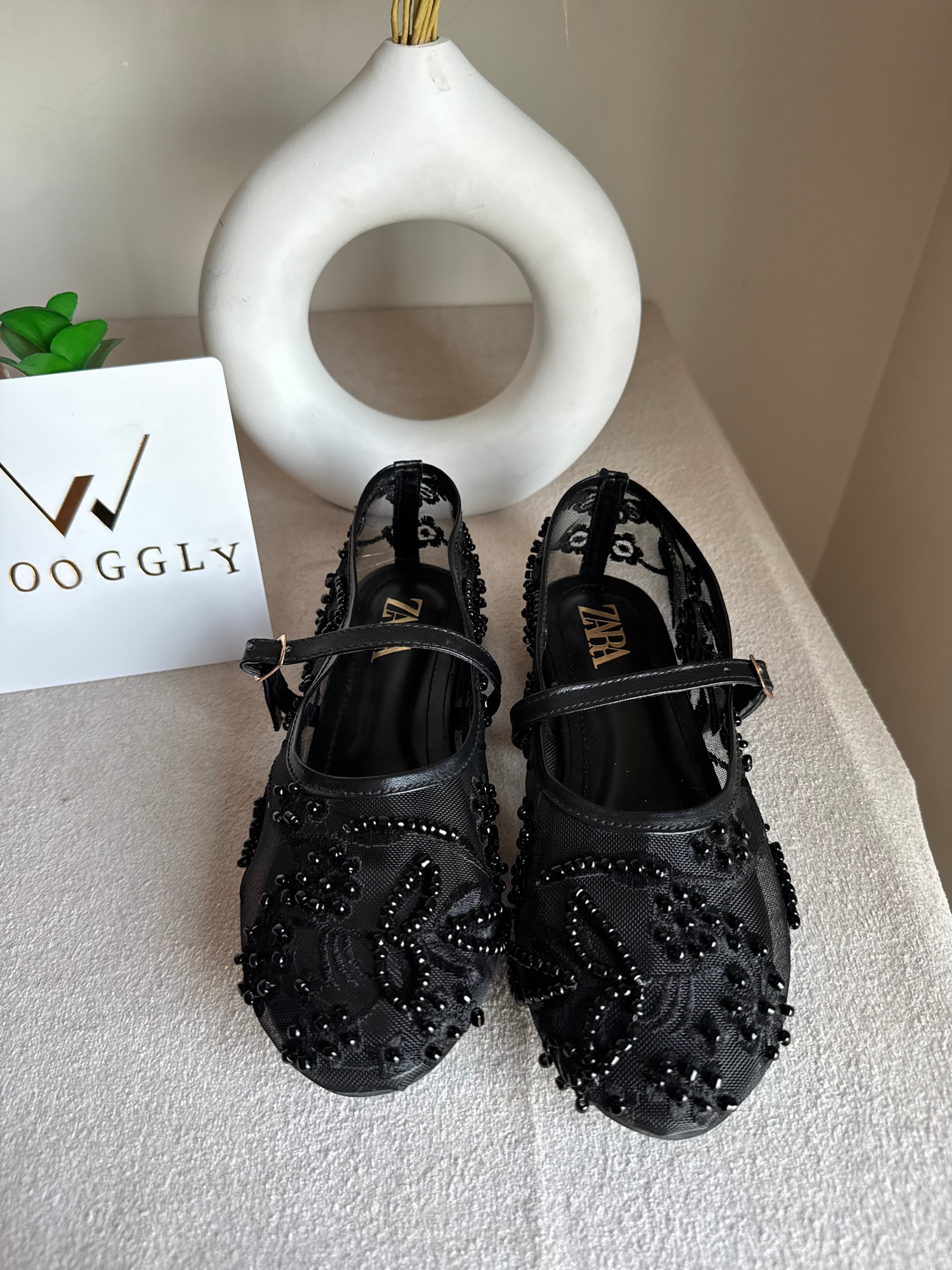 Zara Embroided Net Pumps - Black