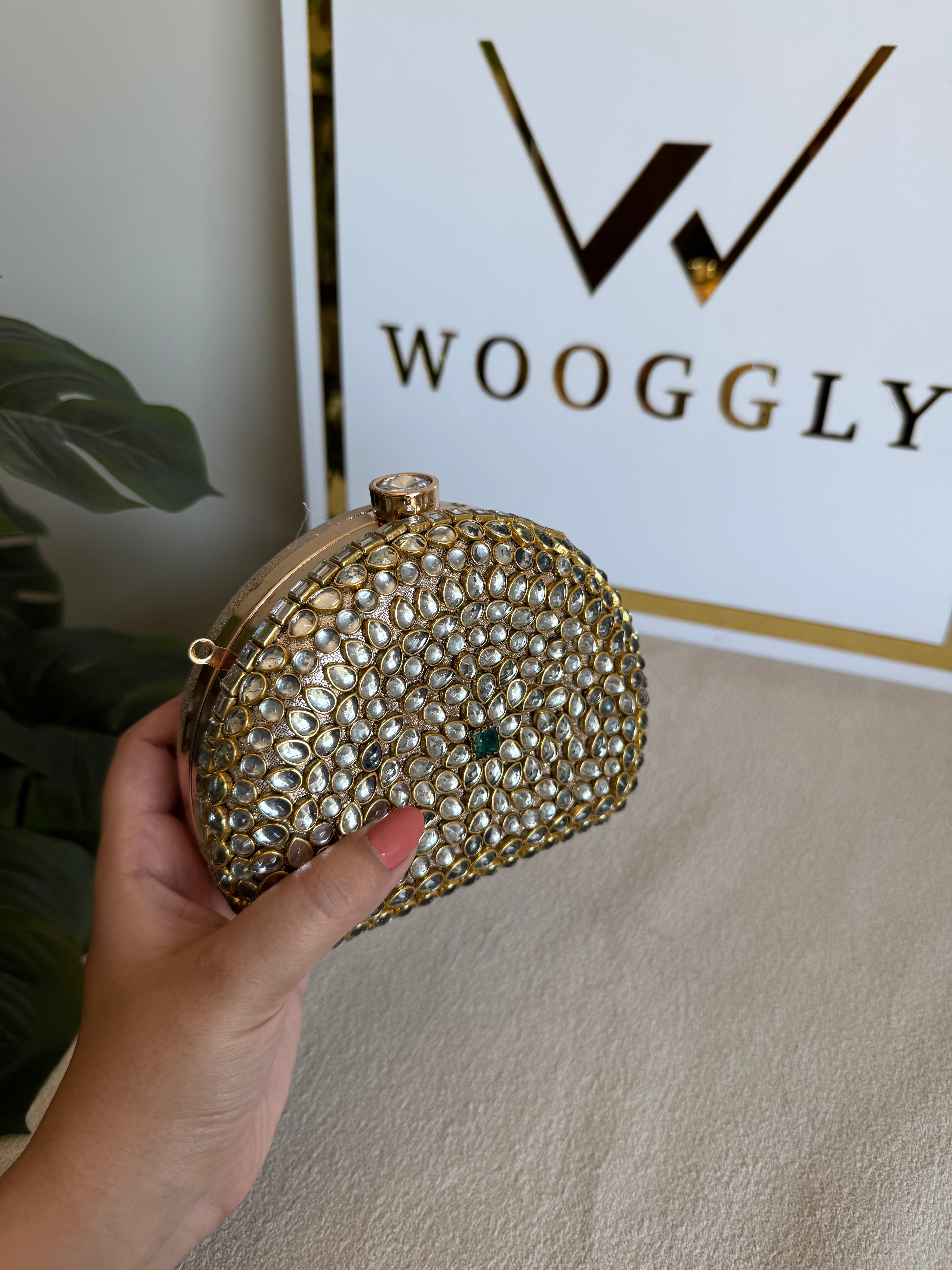 Afreen Kundan Clutch with Chain - Green Stone