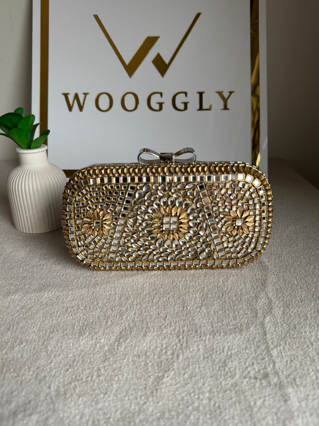 Mahe e Noor Kundan Clutch