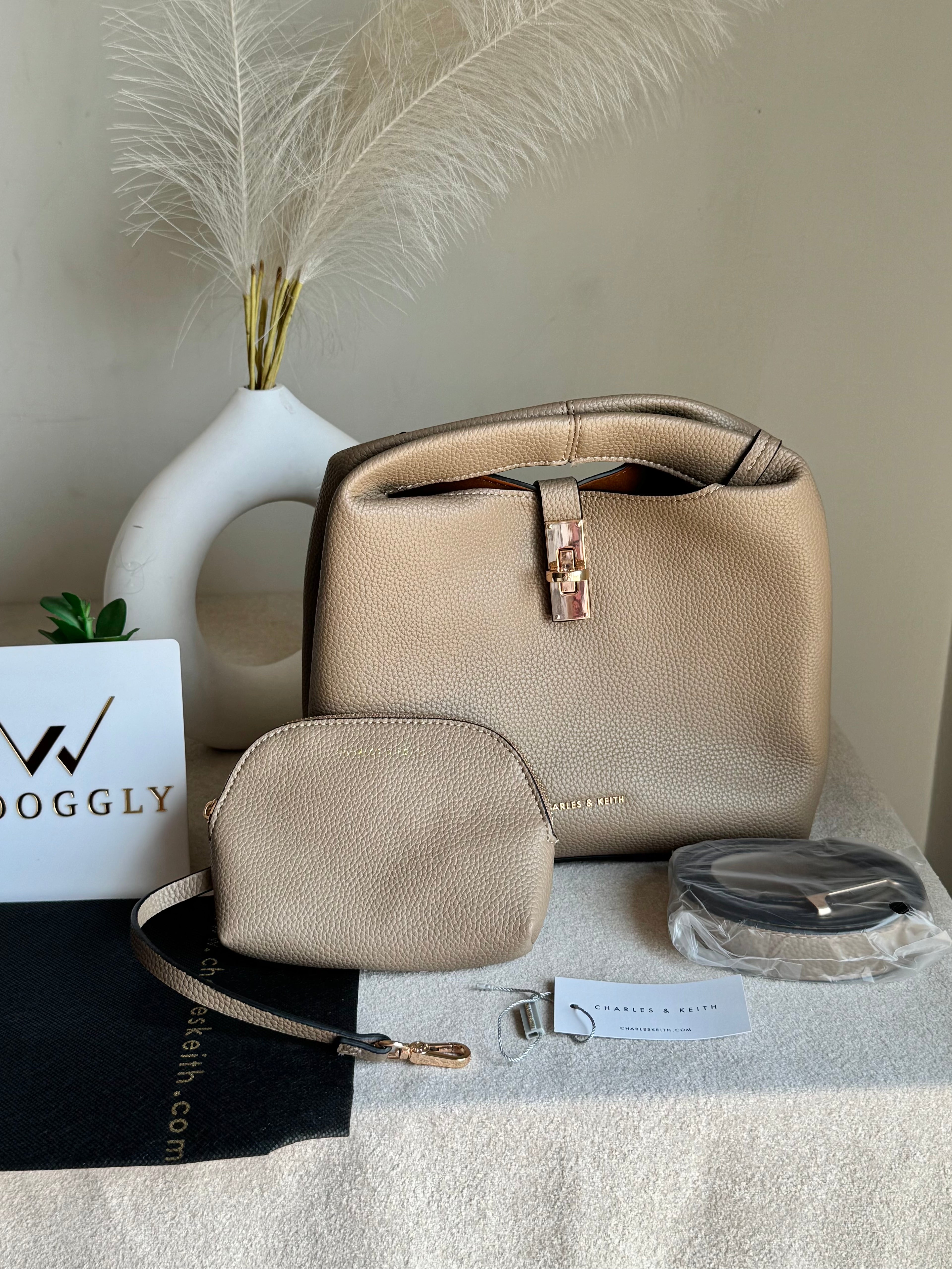 Premium C & K Bucket Bag with Small Pouch & PROPER PACKING Beige